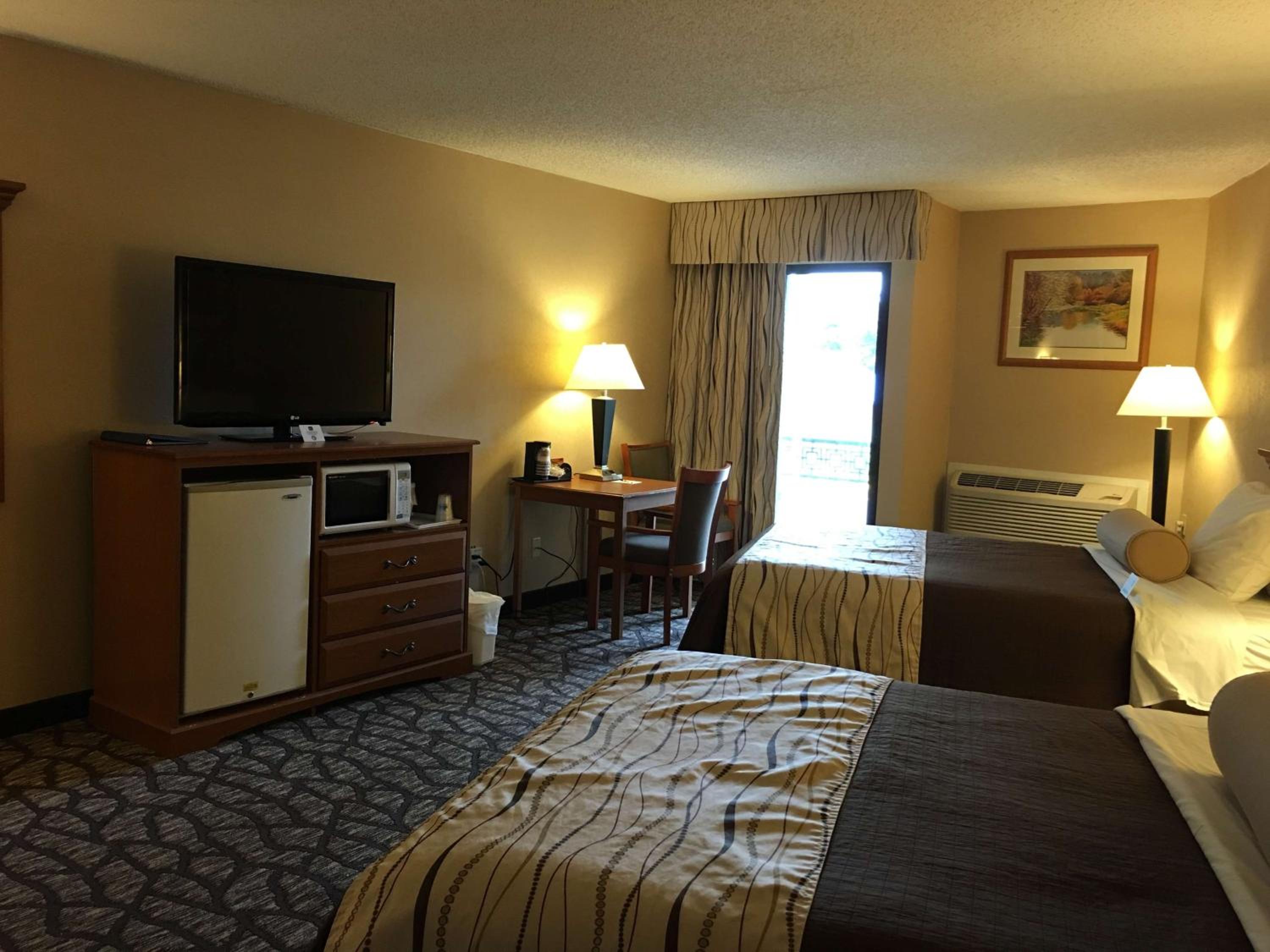 Double Room with Two Double Beds - Non-Smoking - Photo 1