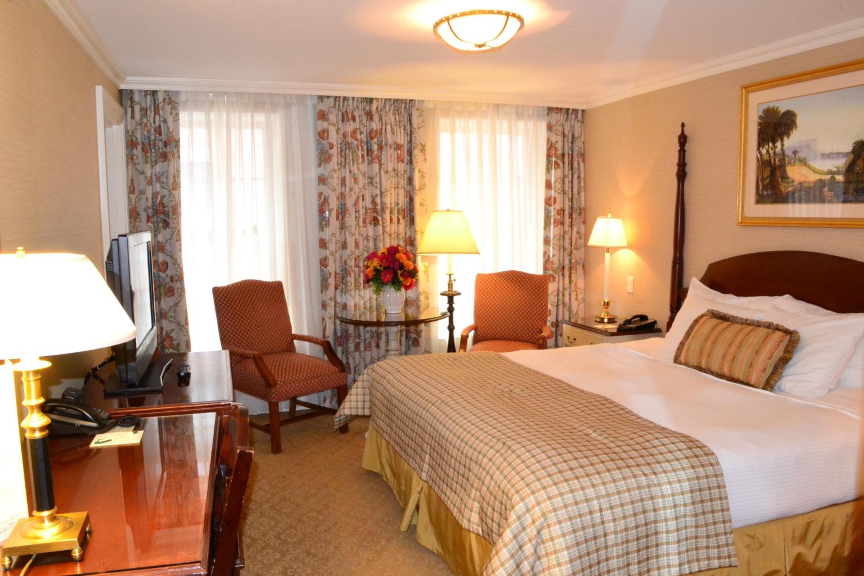 King Superior Room