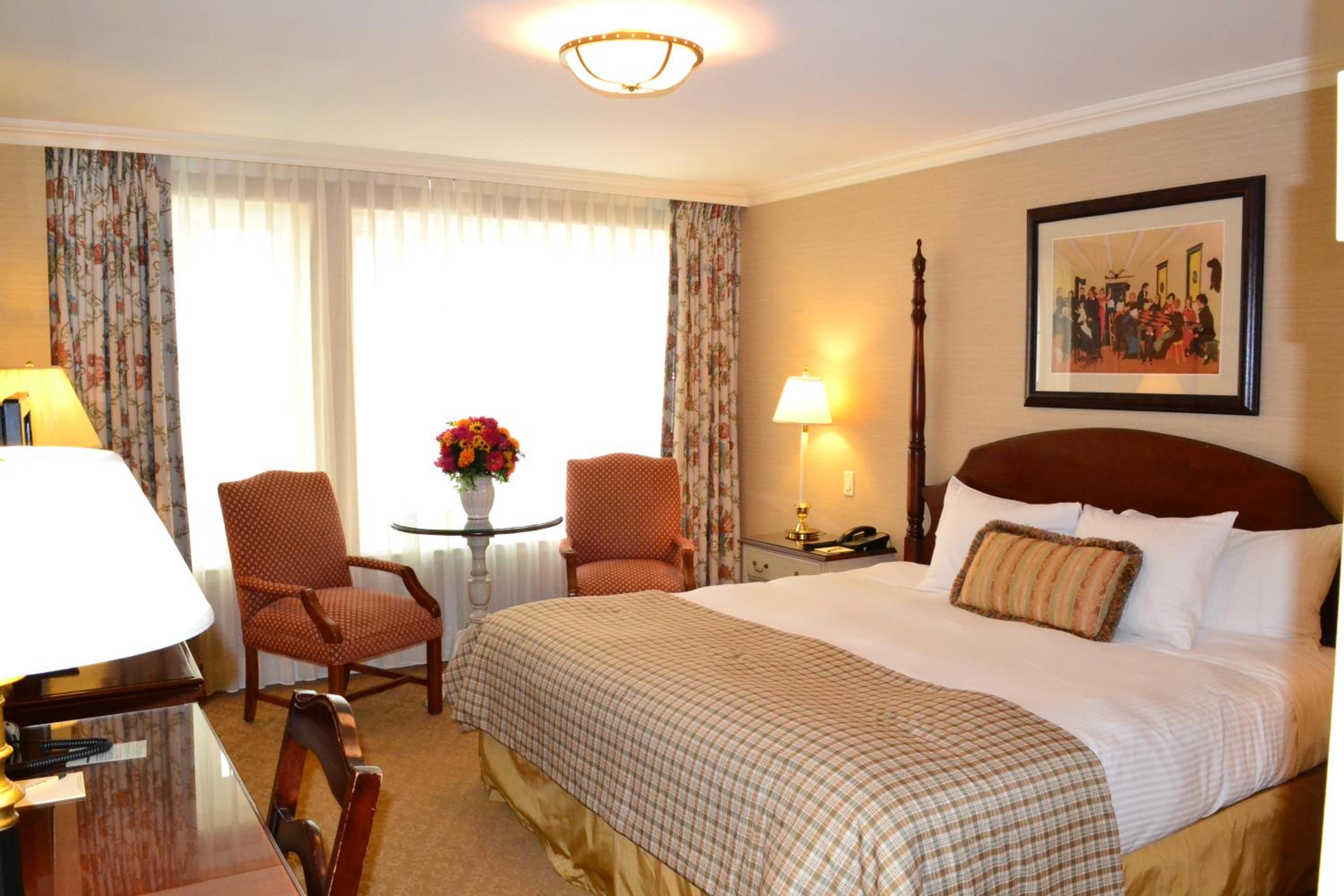 King Superior Room