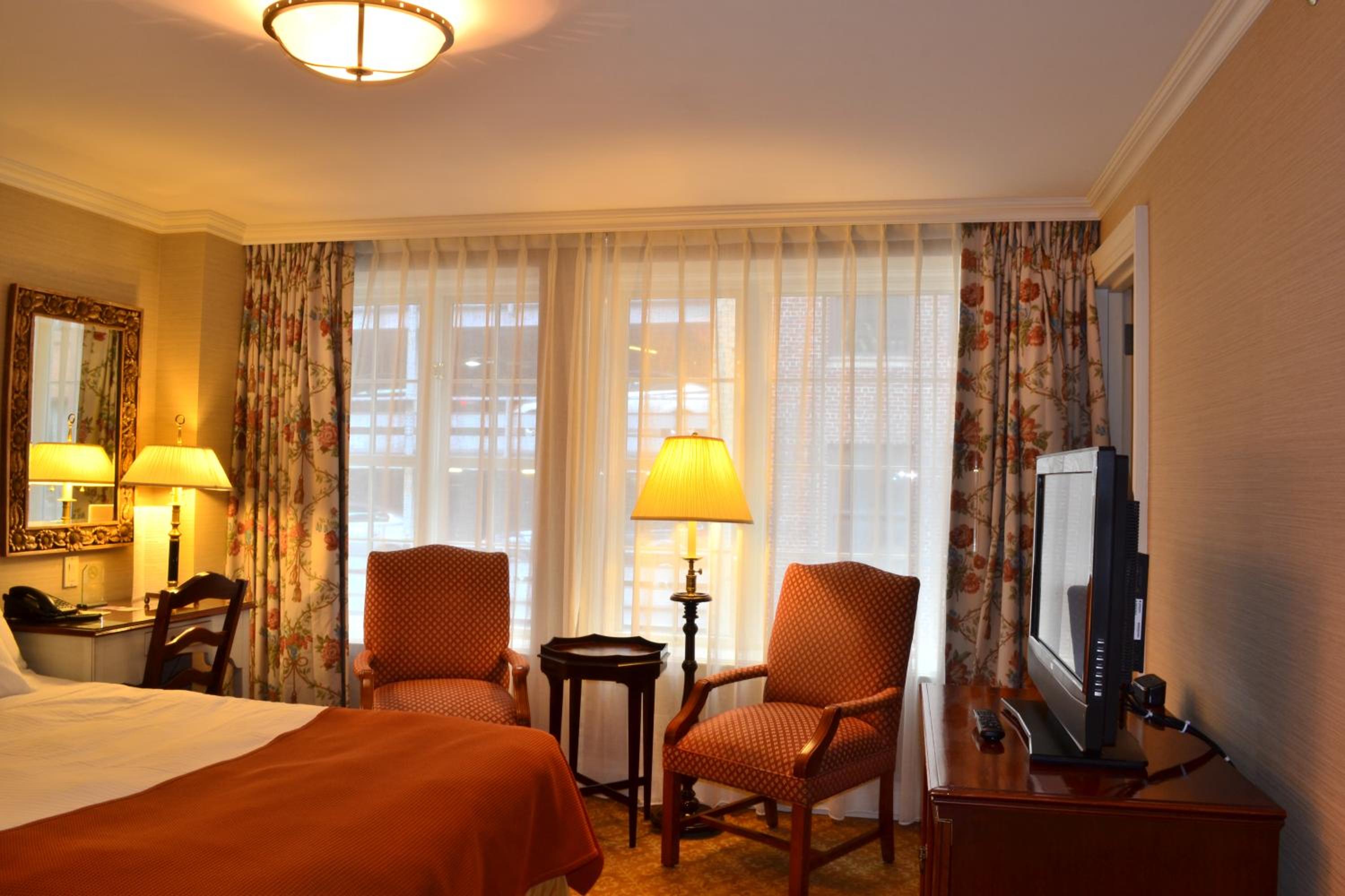 Superior Queen Room