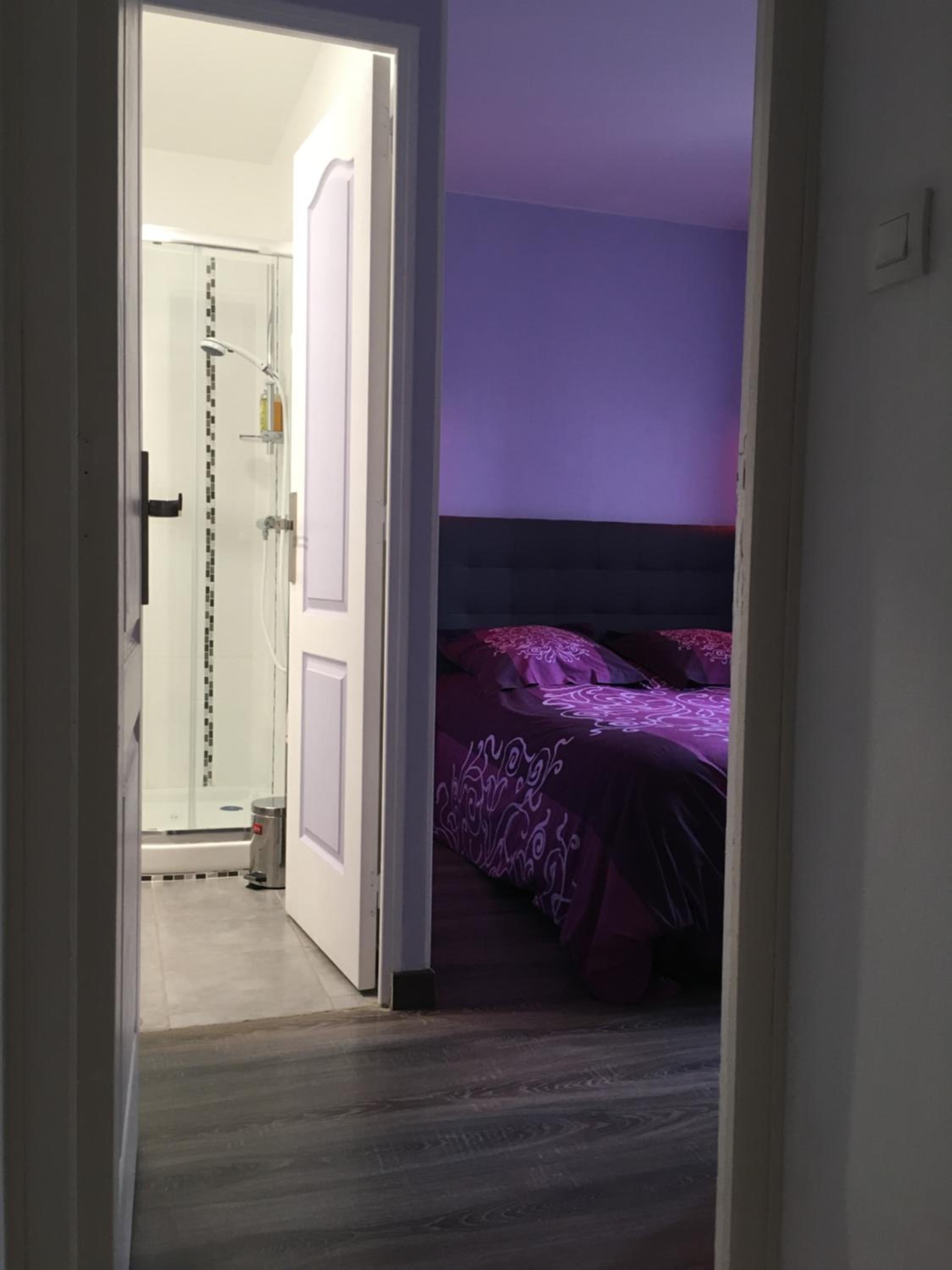 Double Room with Air Conditioning and Garden Views photo 2
