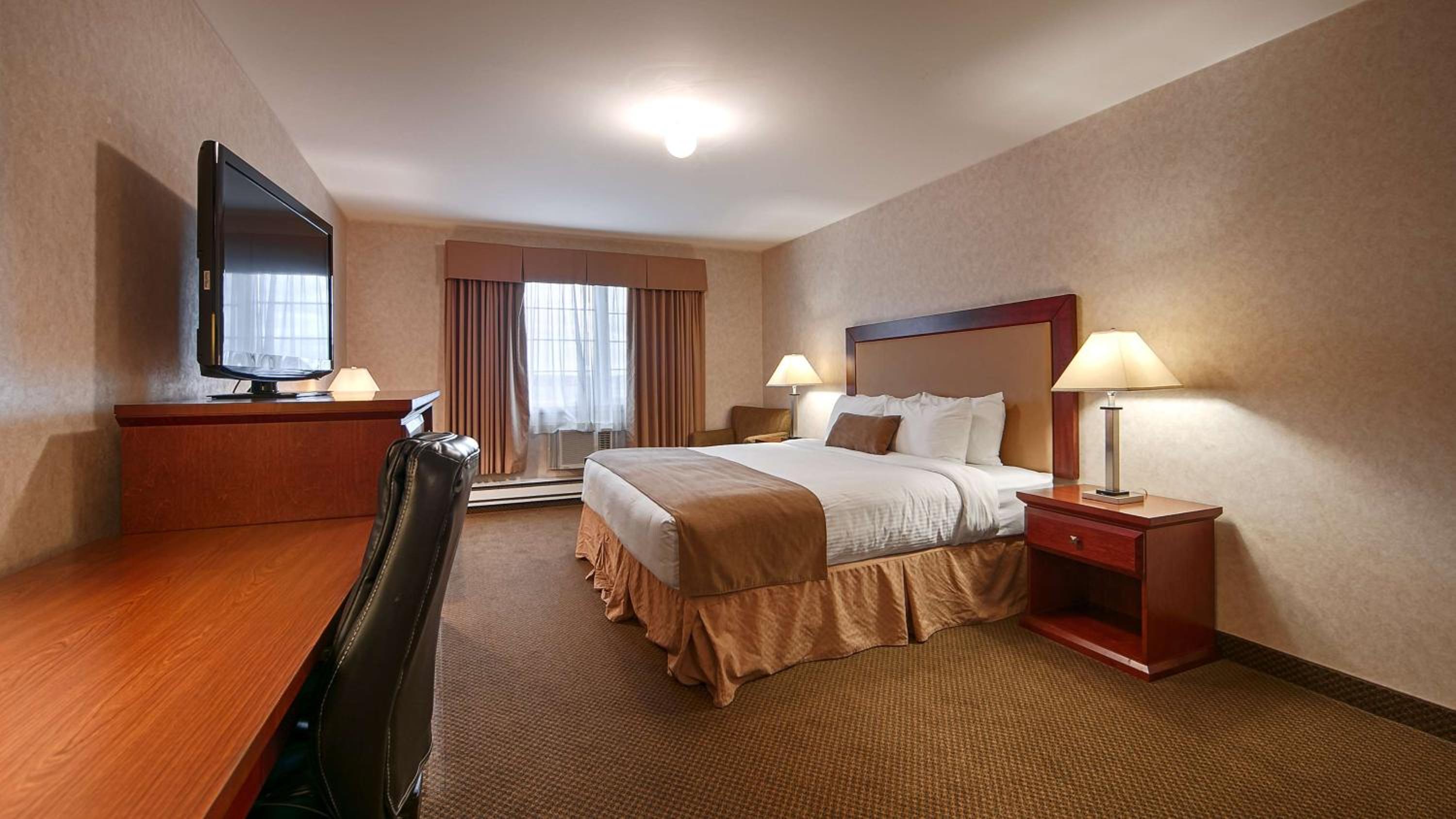 Queen Room photo 1