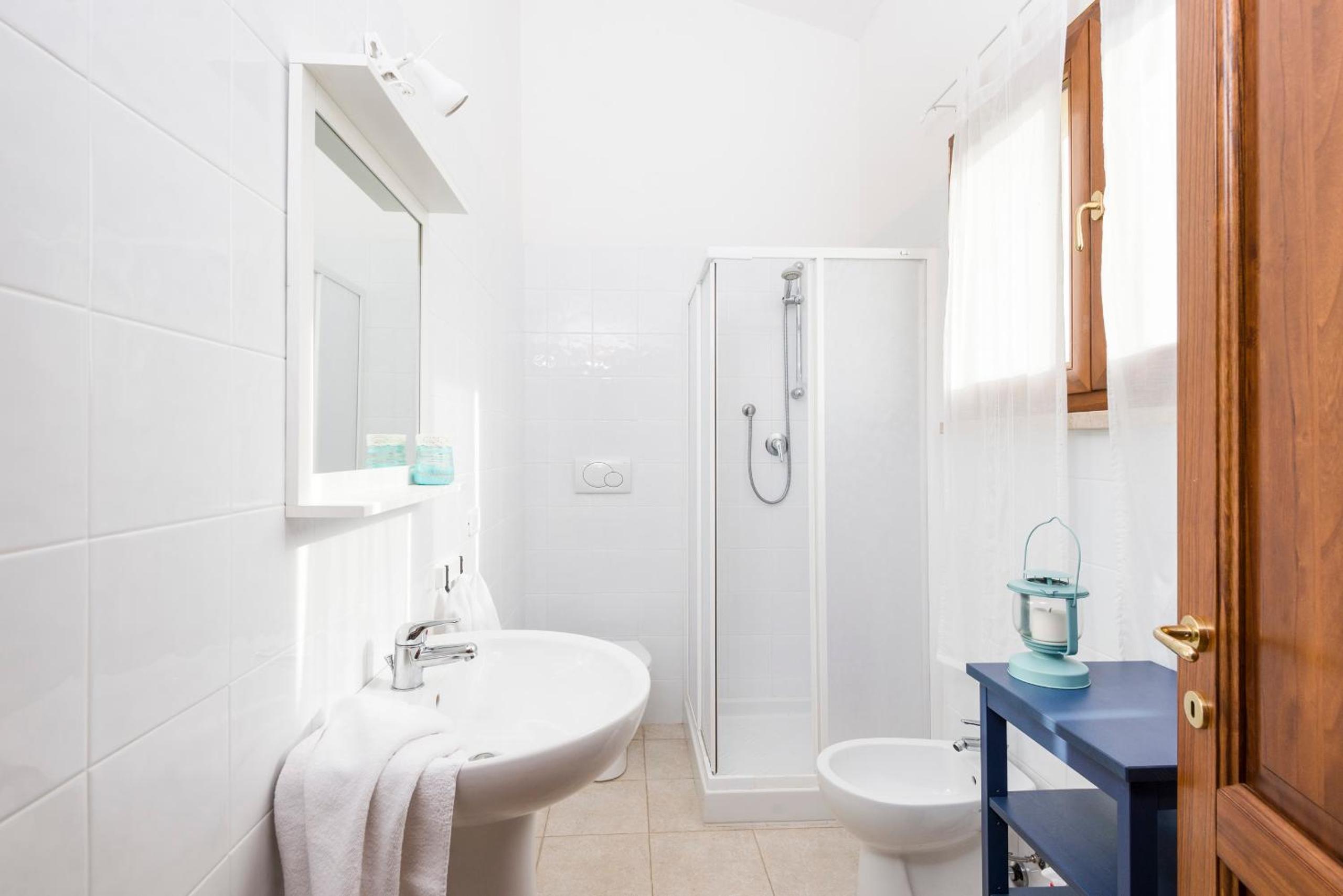 One-Bedroom Apartment - Photo 6