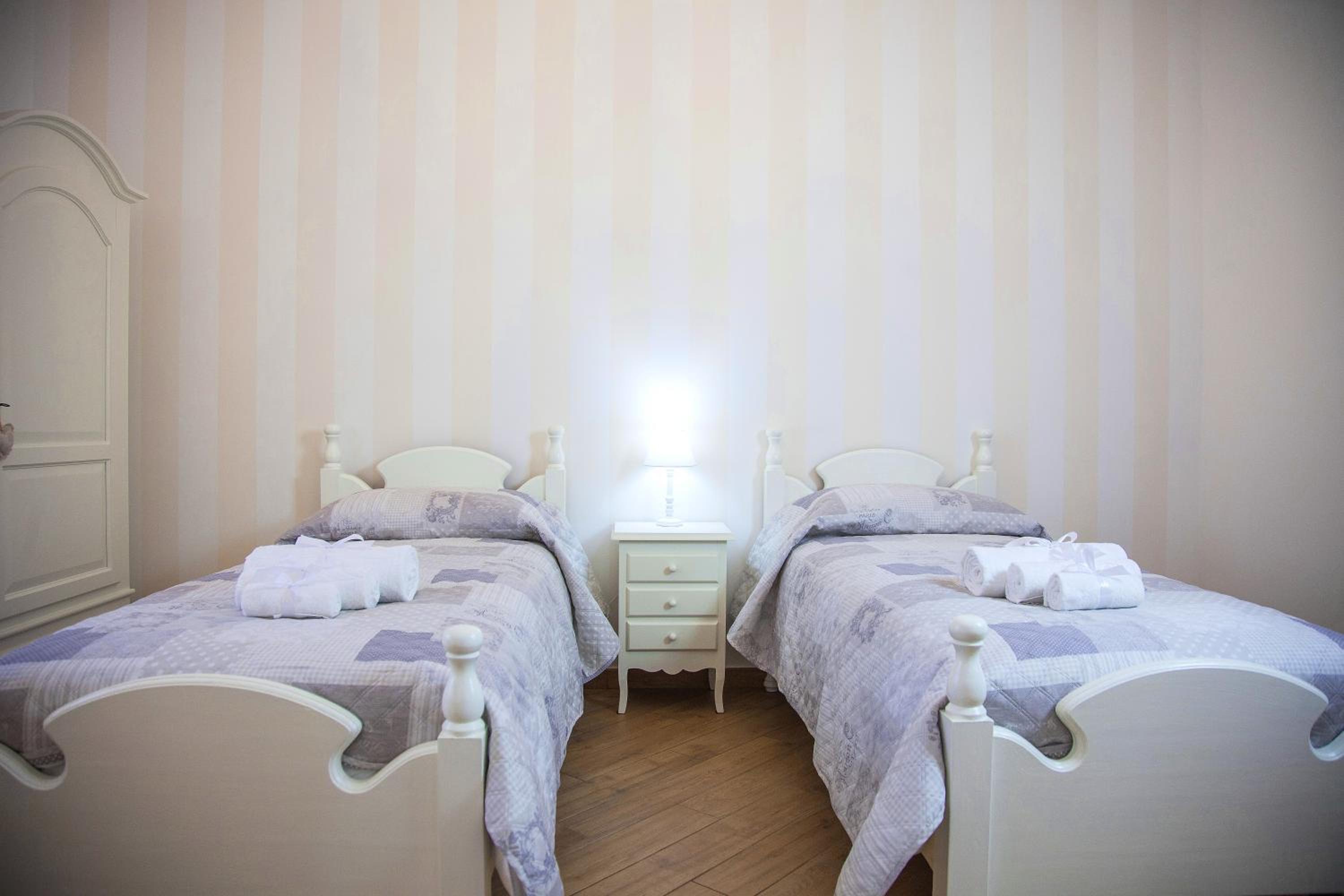 Double or Twin Room - Photo 2