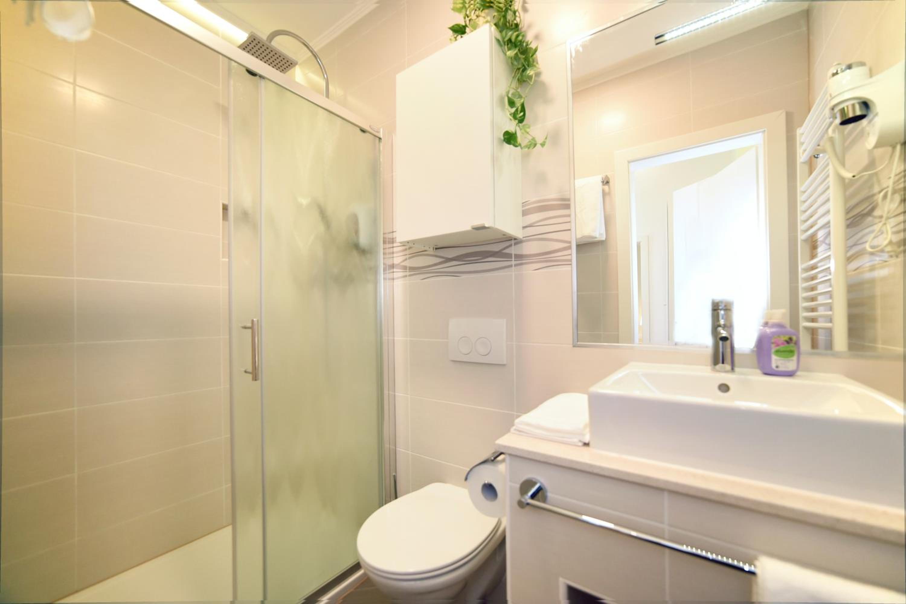Apartment - Photo 9