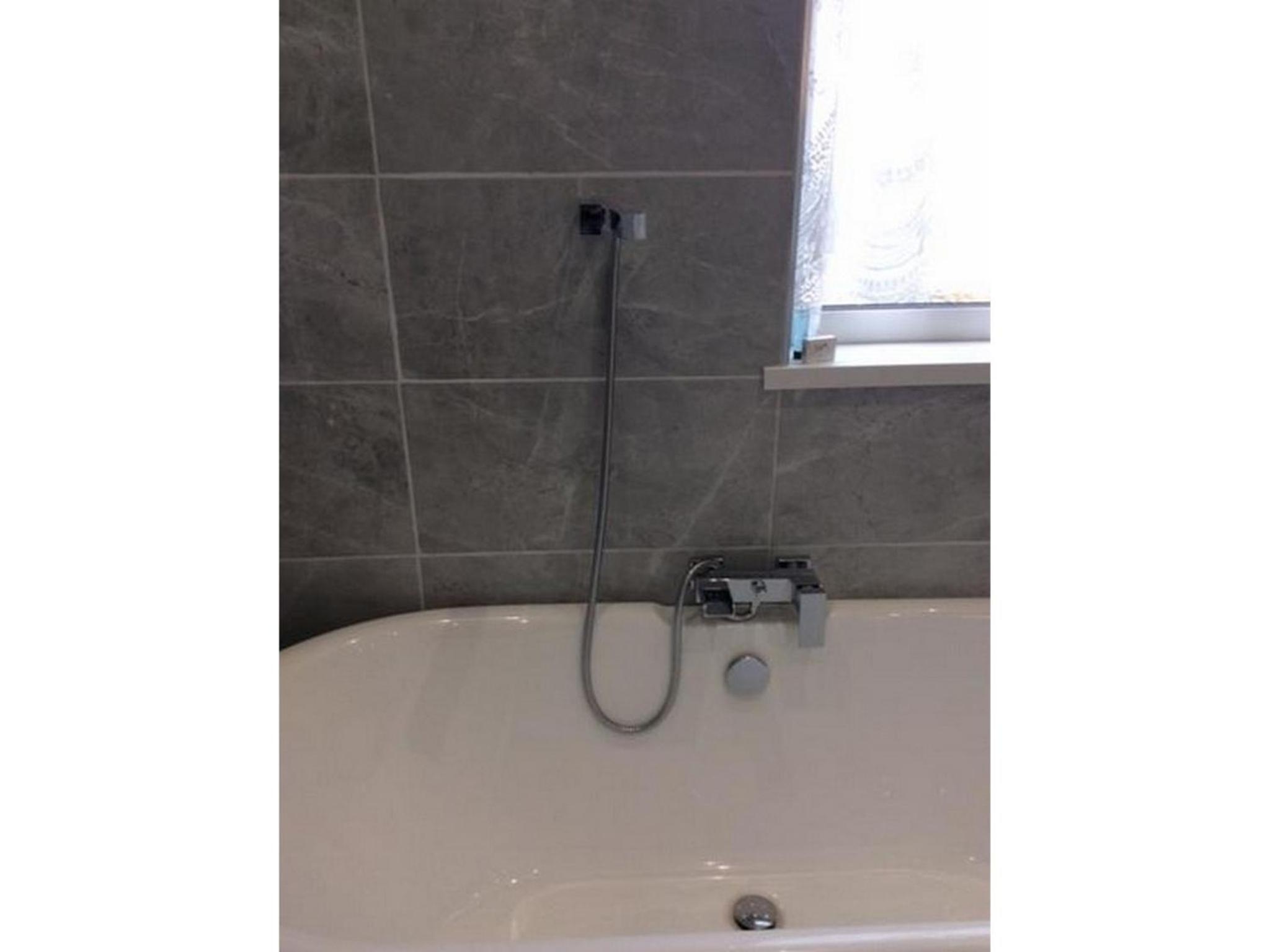 Double Room with Private Bathroom - Photo 32