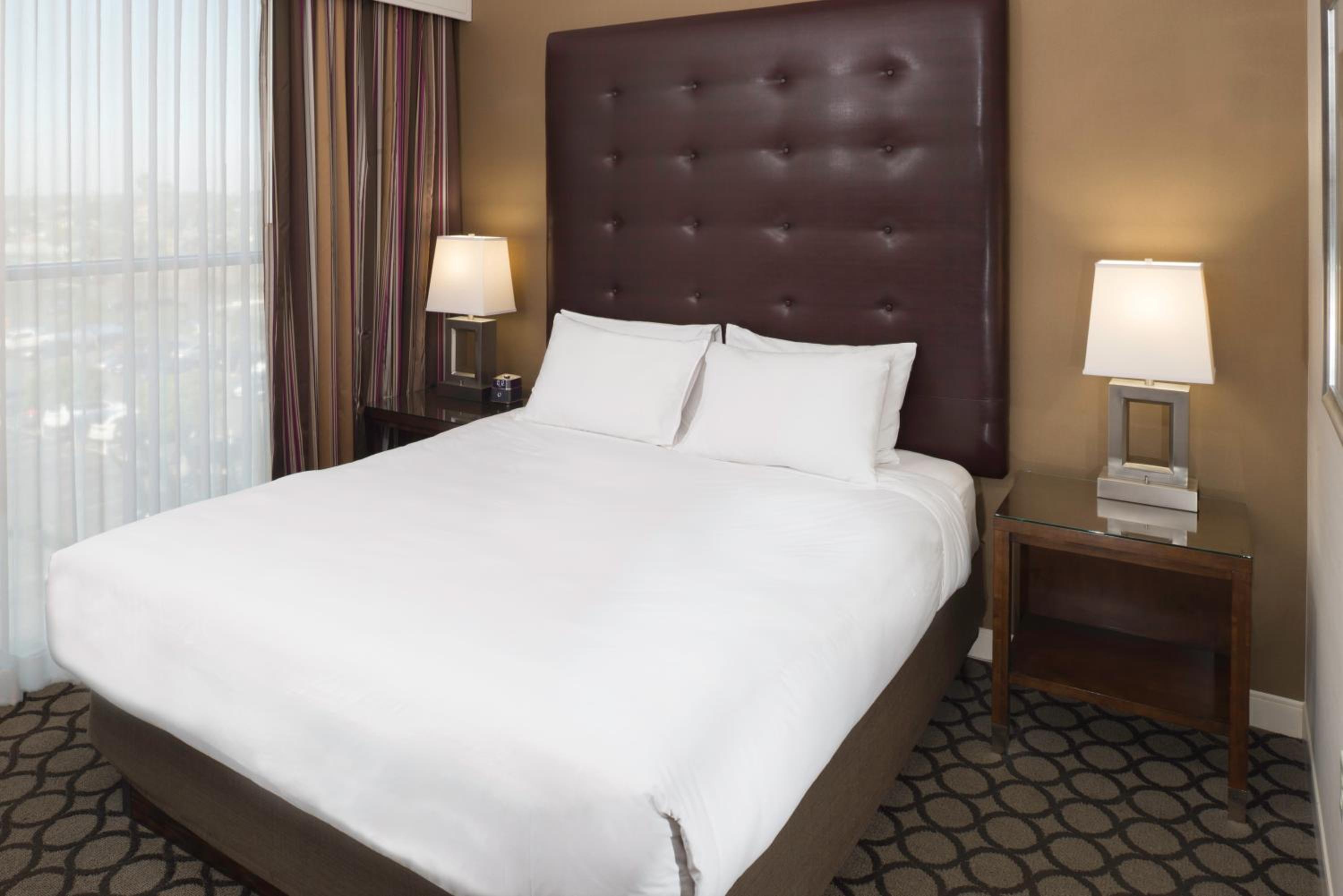 Two-Bedroom King Suite - Photo 3