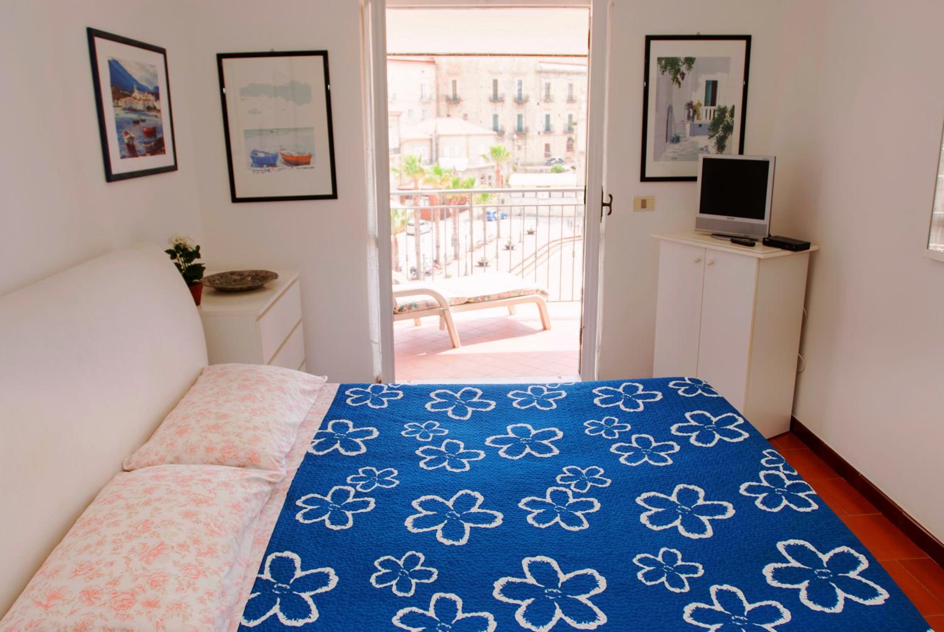 Three-Bedroom Apartment With Sea View And Terrace