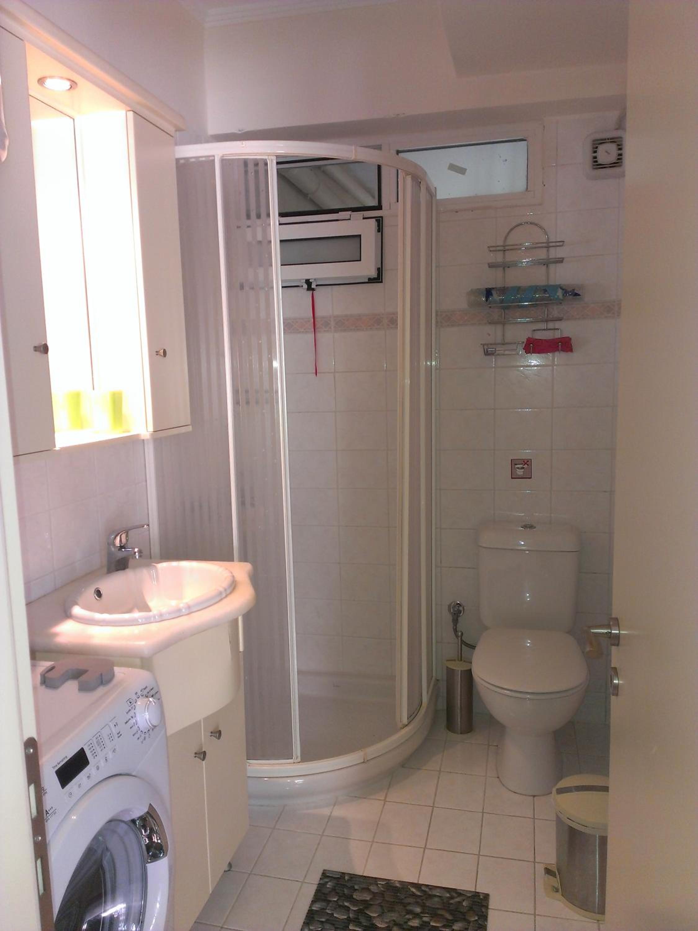Studio Apartment - Photo 3