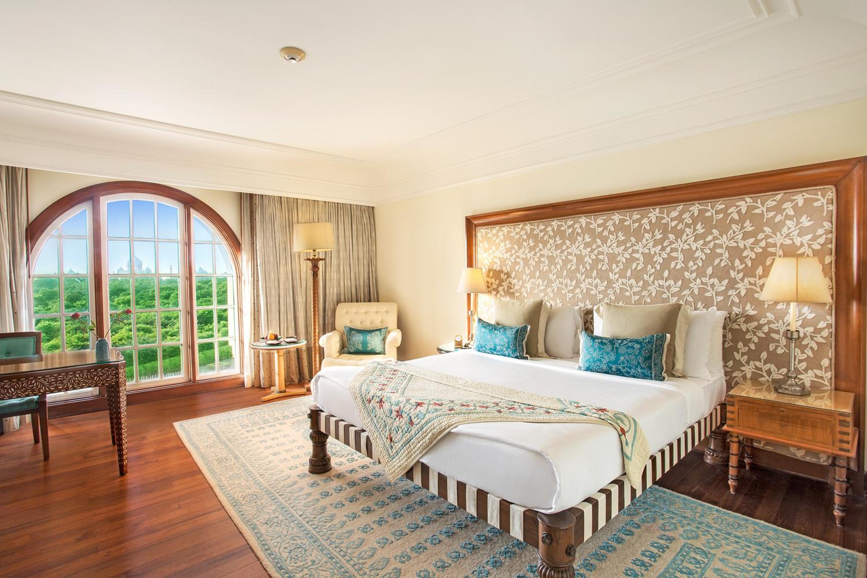 Premier Room With Taj Mahal View
