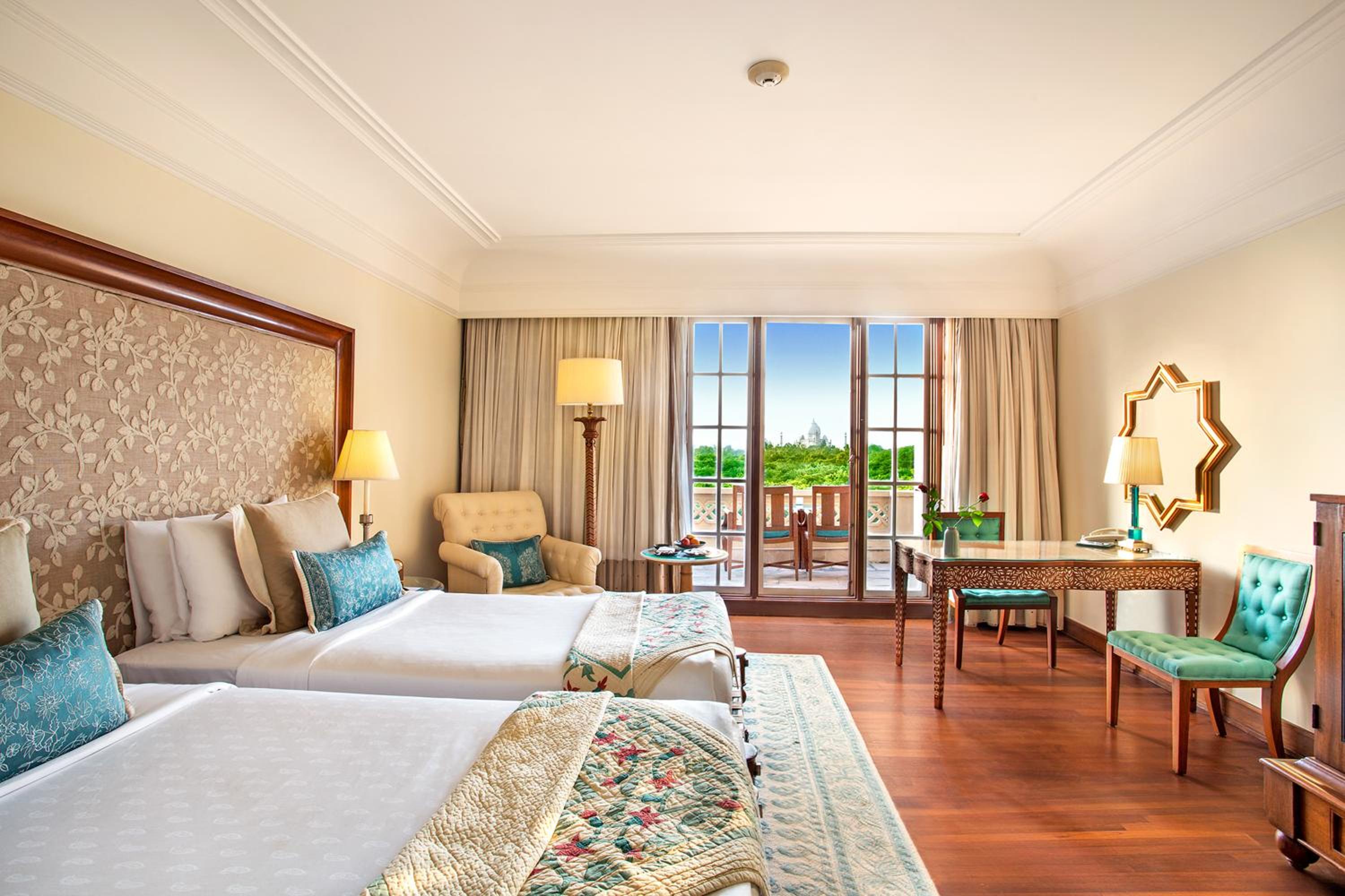 Premier Room with Balcony and Taj Mahal View (Twin)