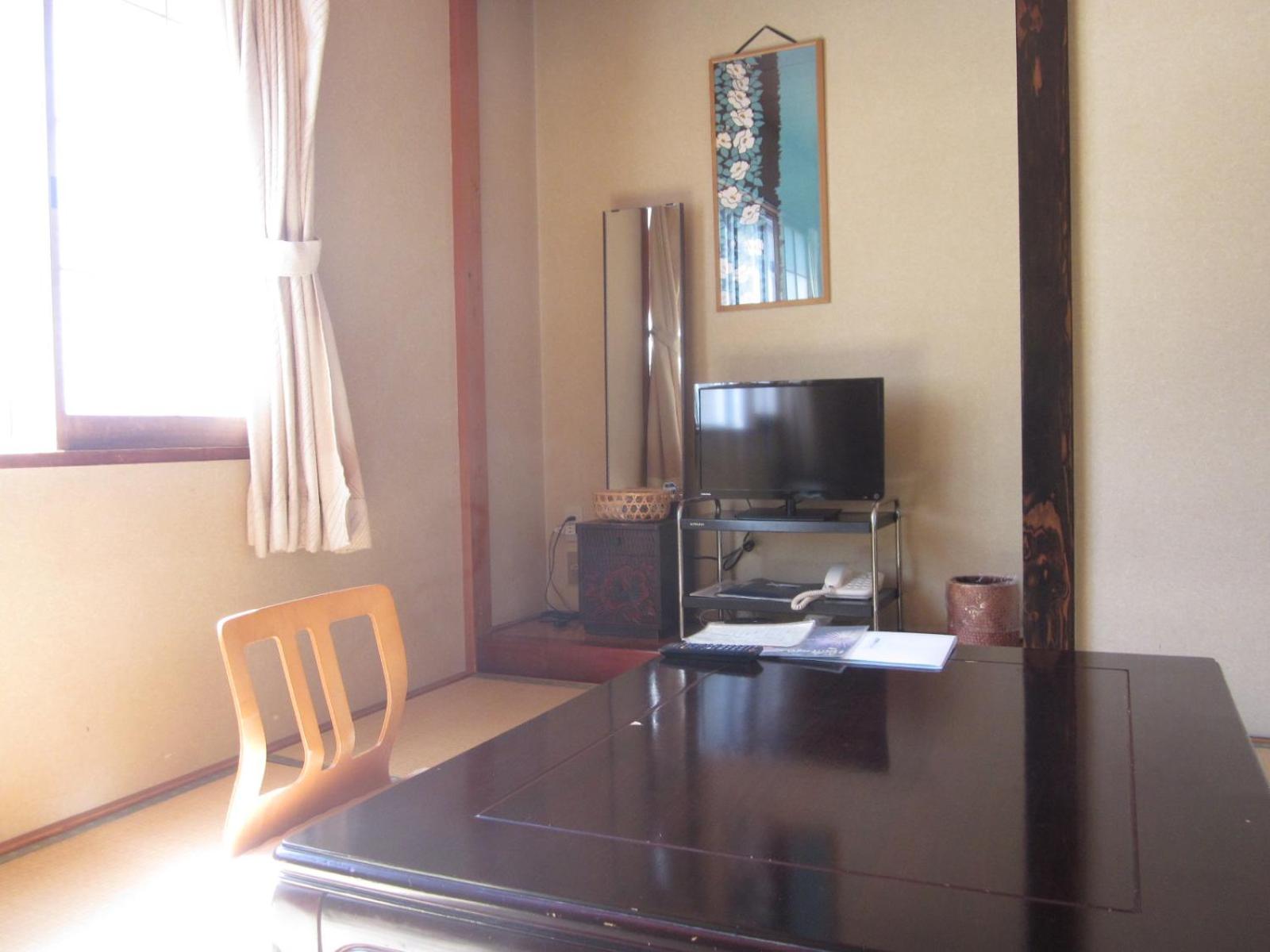 Standard Twin Room photo 2