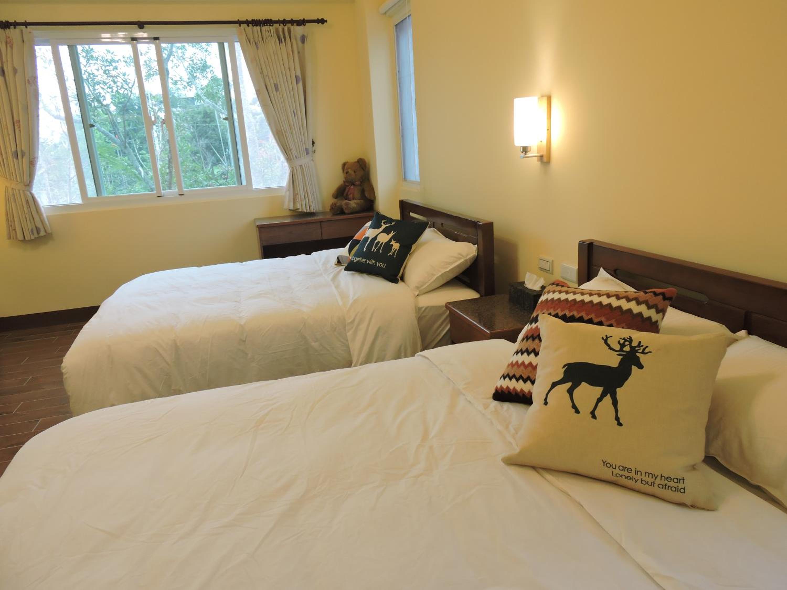 Double or Twin Room with Private Bathroom photo 2