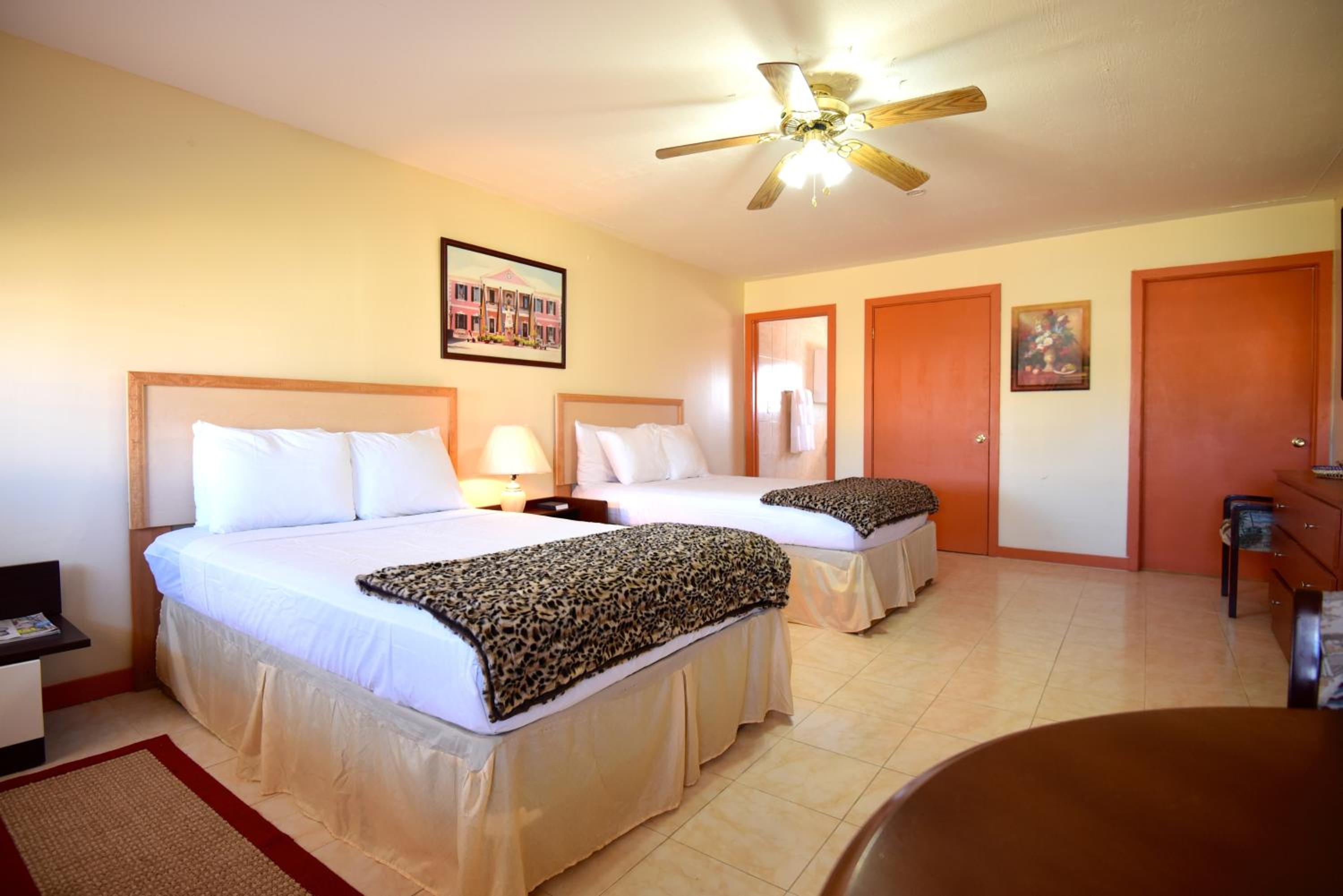 Deluxe Queen Room photo 3