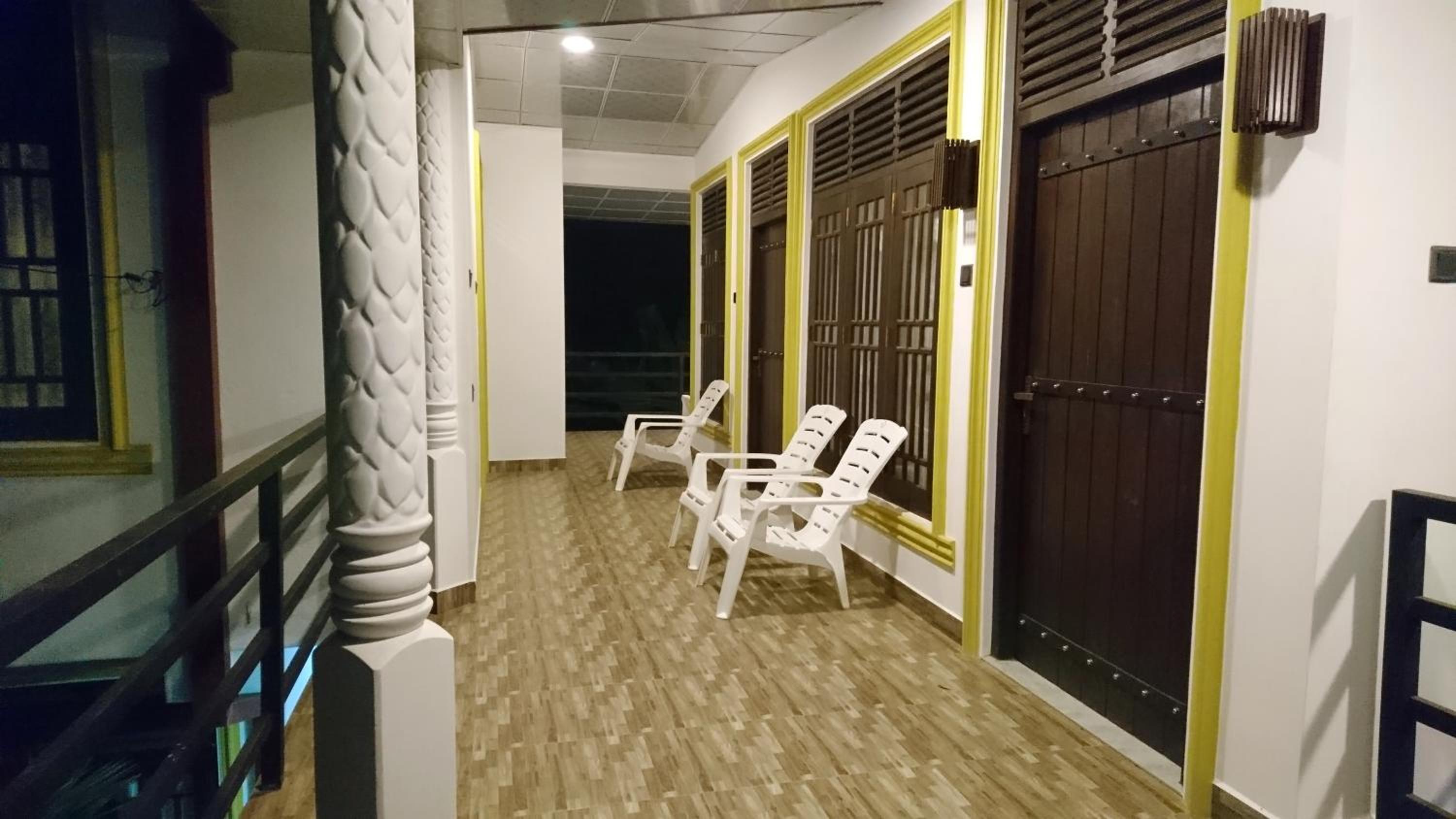Twin Room with Balcony photo 2