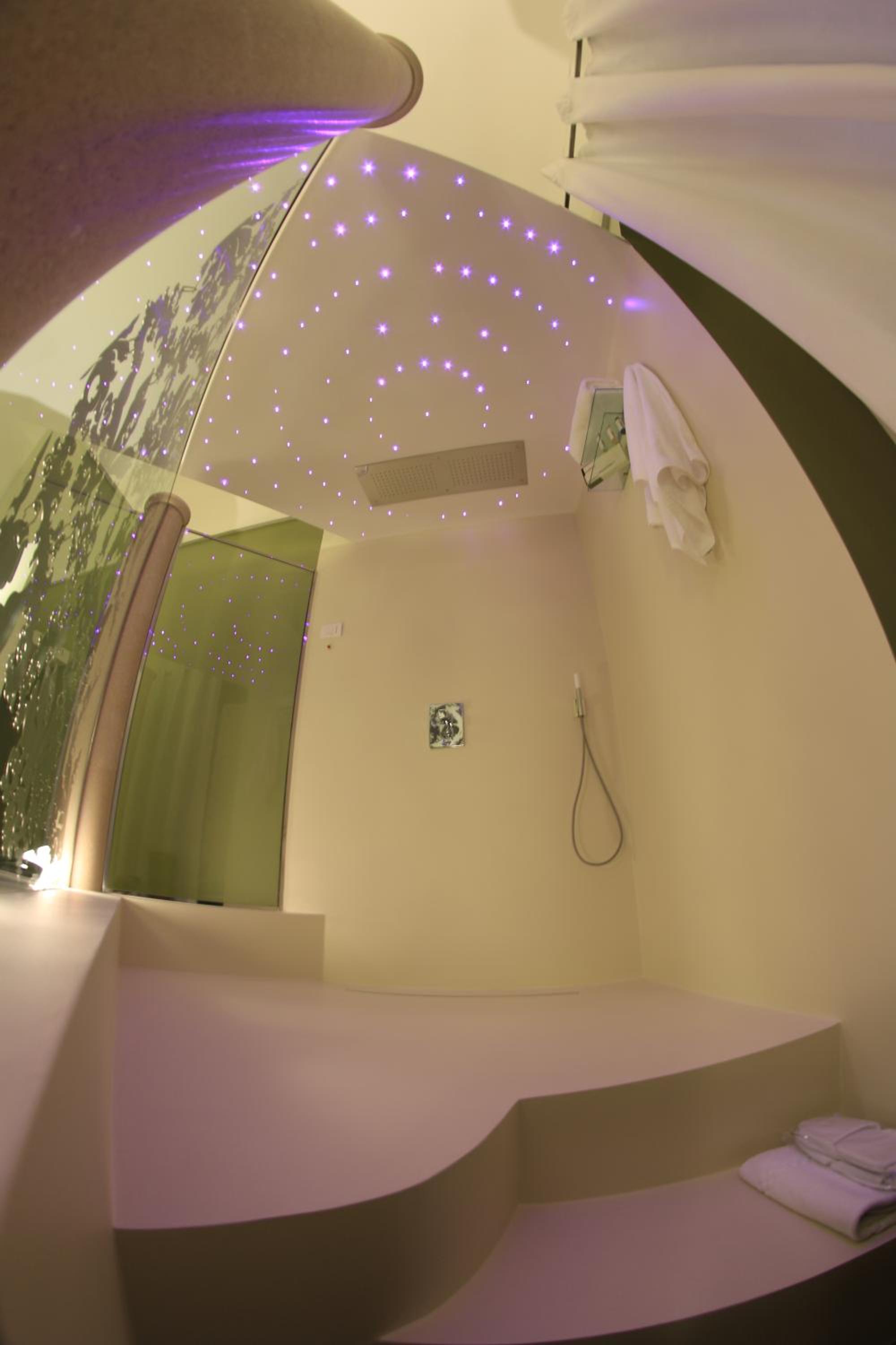 Junior Suite - Photo 18