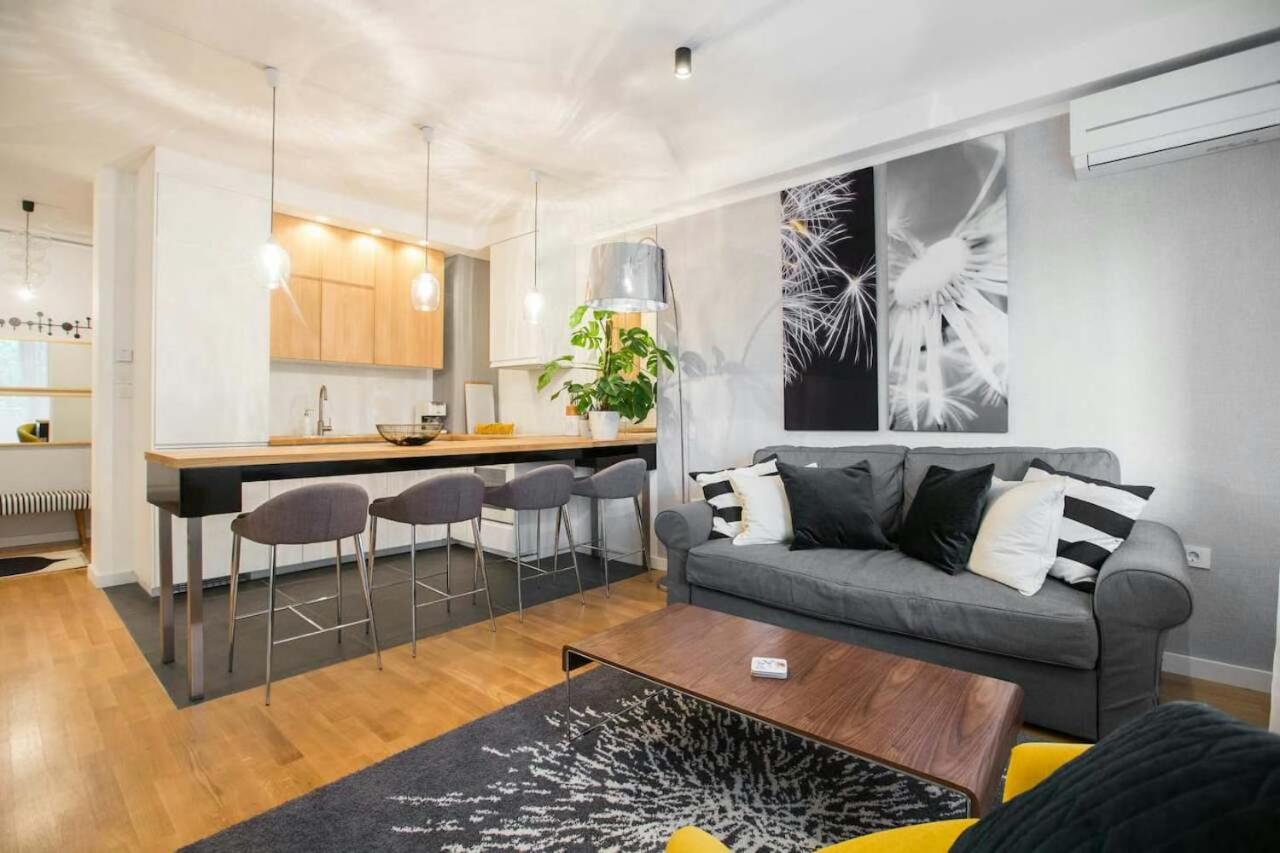 Apartment - Photo 1