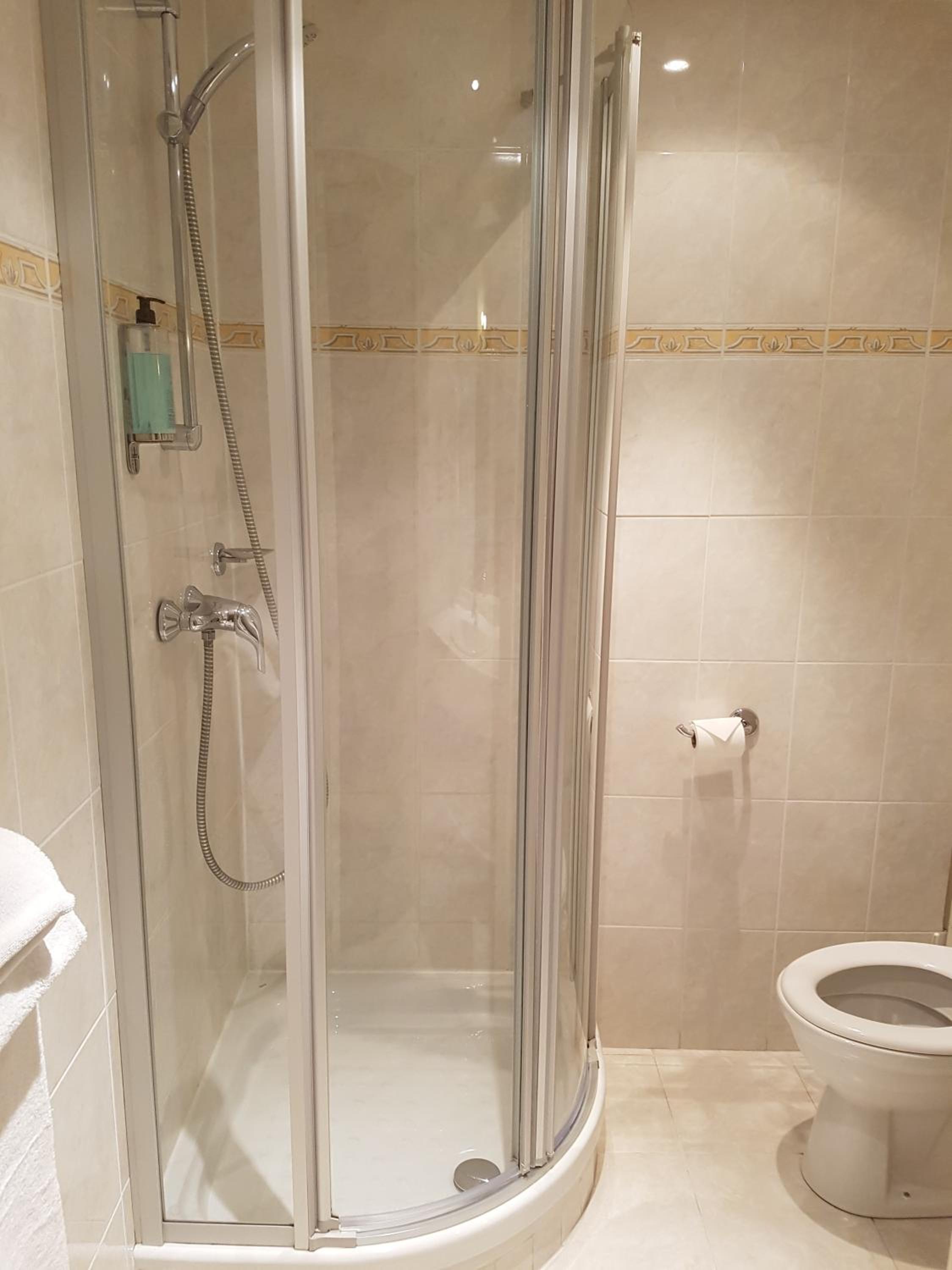 Double Room with Shower photo 2