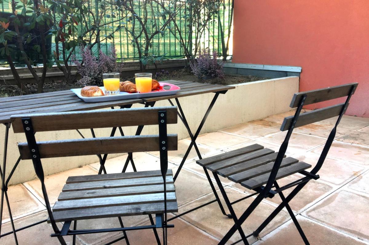 Apartment with Terrace photo 1