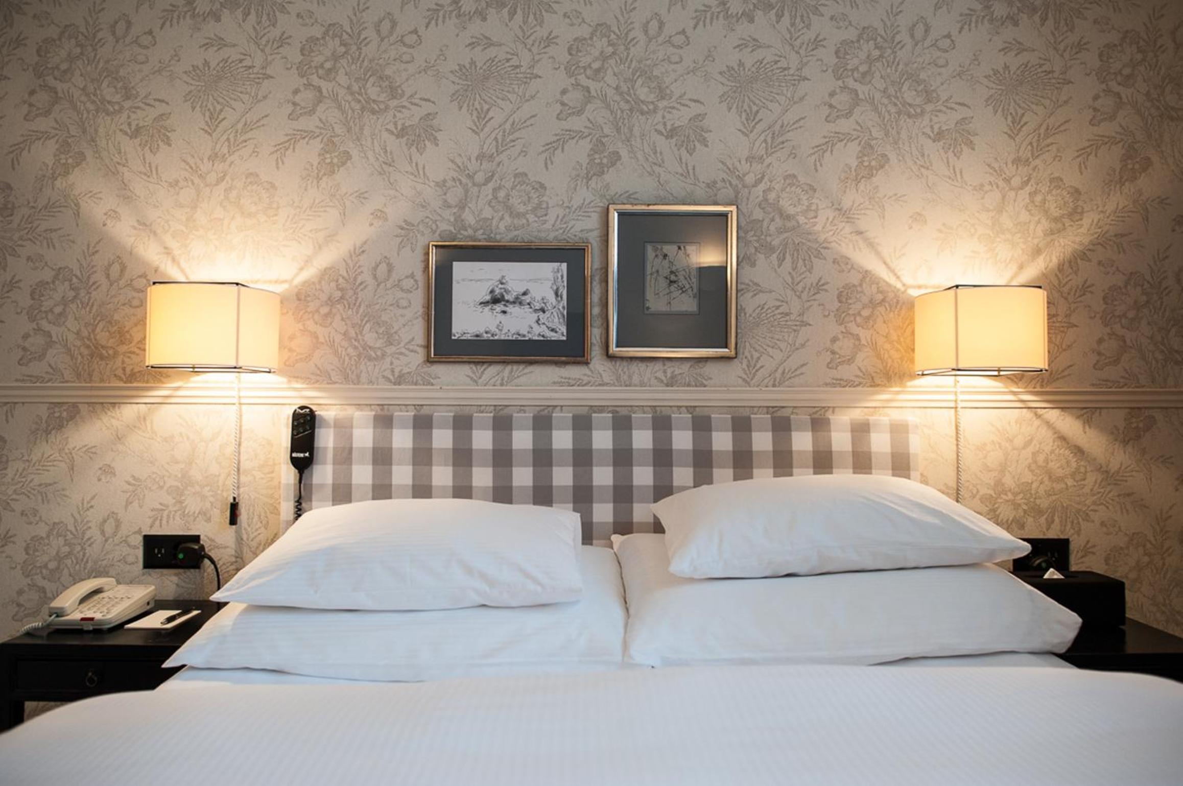 Classic Double Room