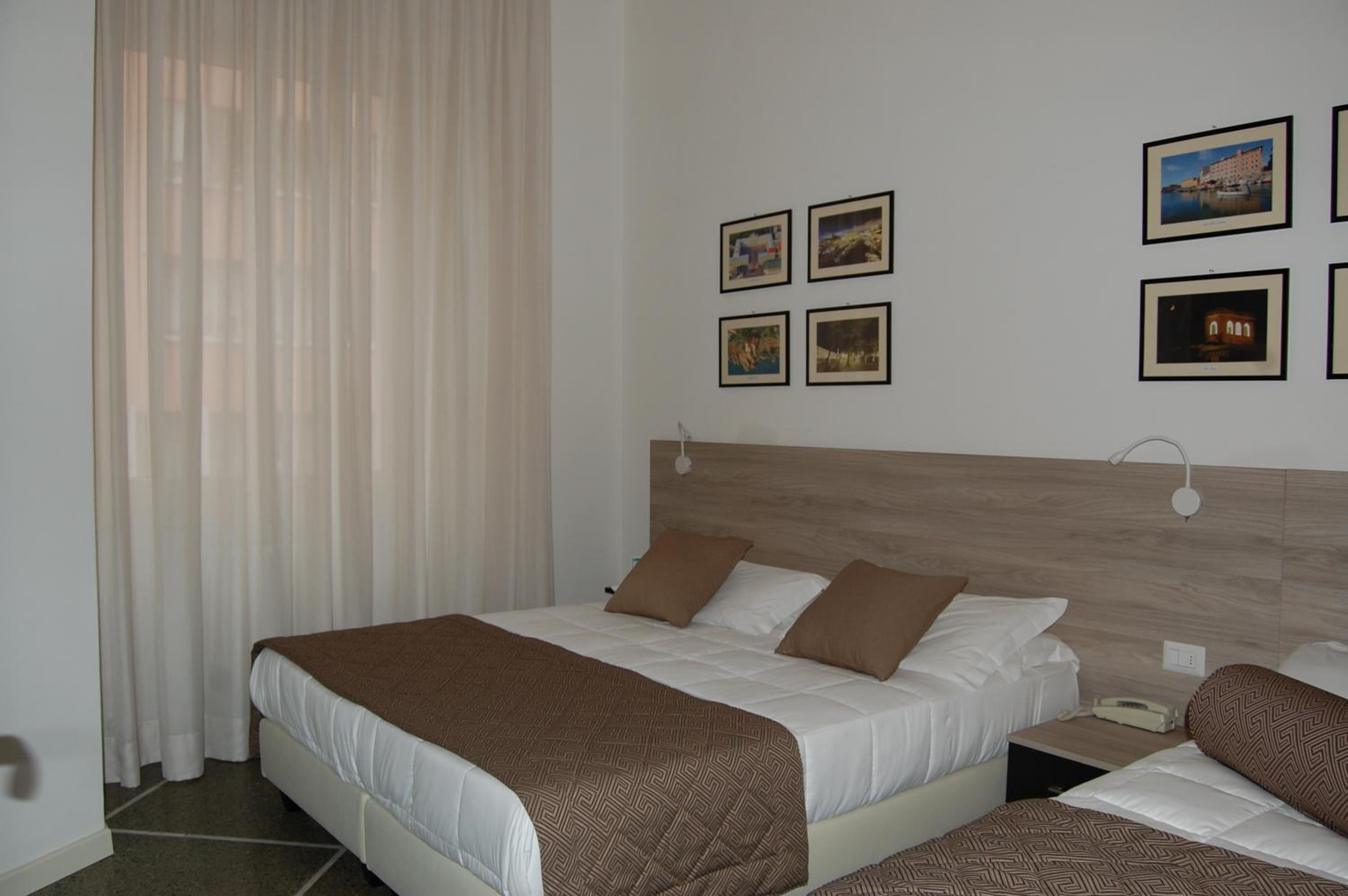 Double Room with Extra Bed, photo 7