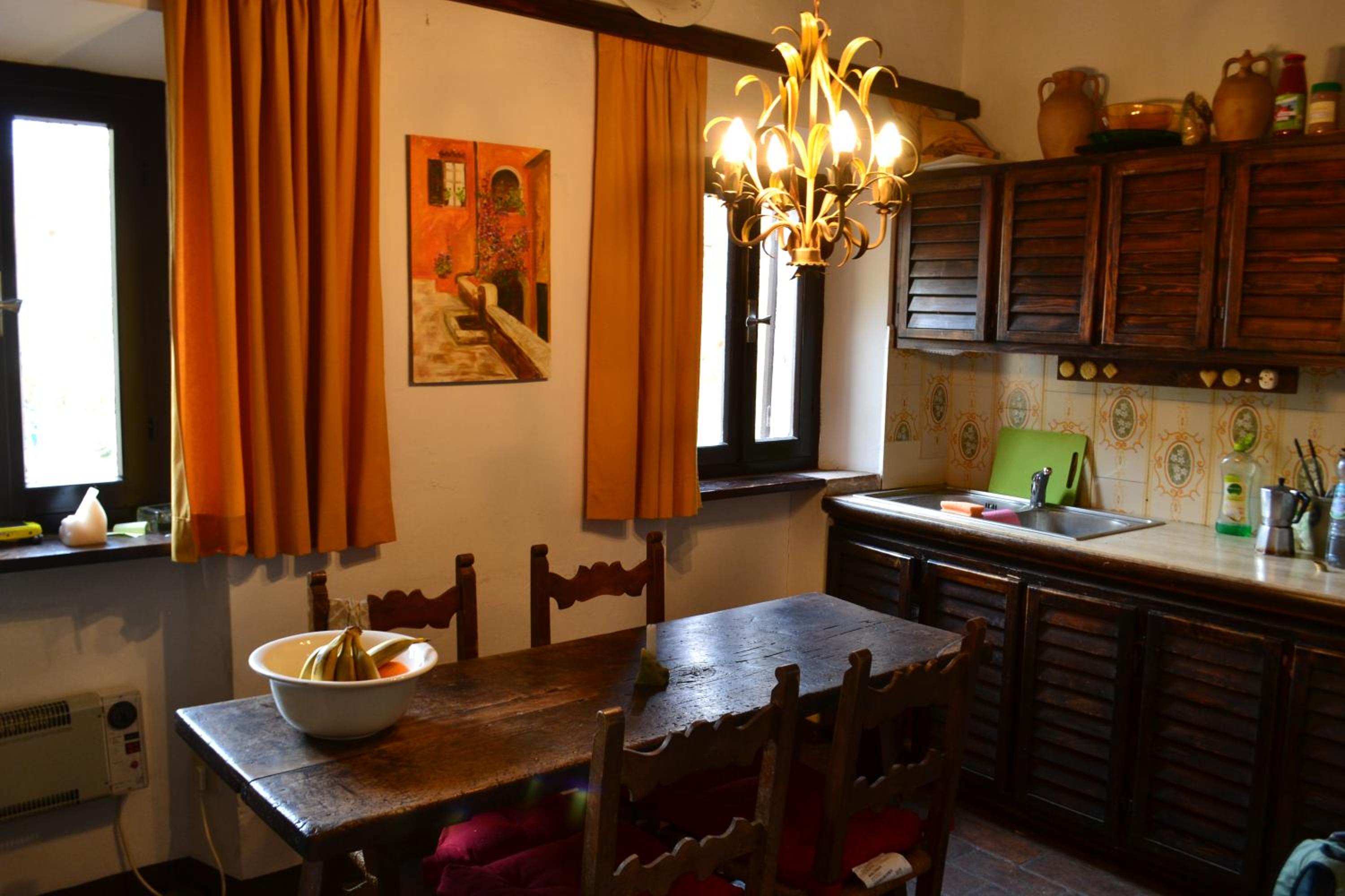 Apartment - Split Level photo 2