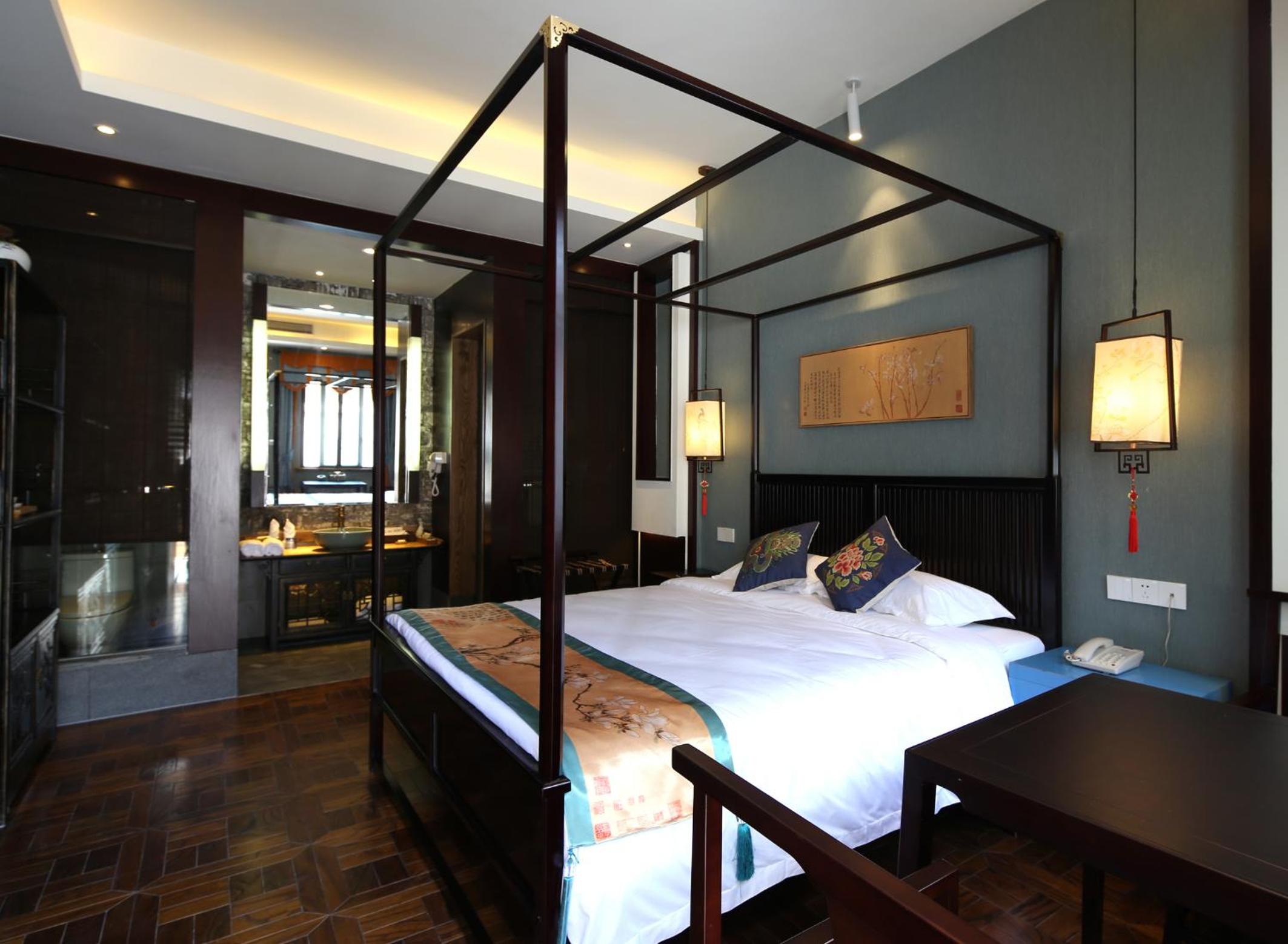 Double Room With Patio photo 2