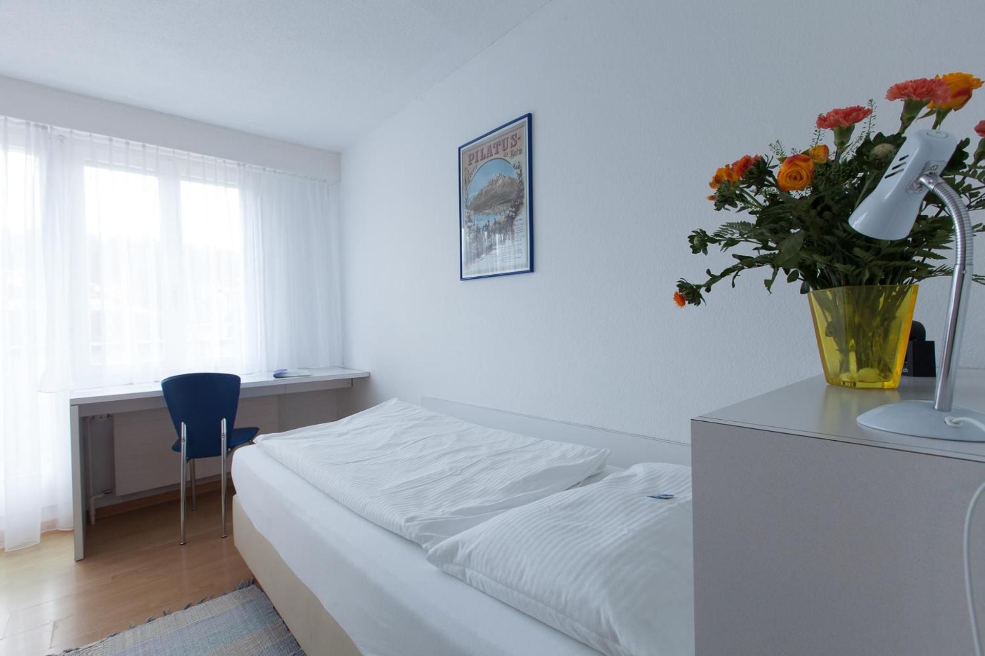 Single Room with Shared Bathroom