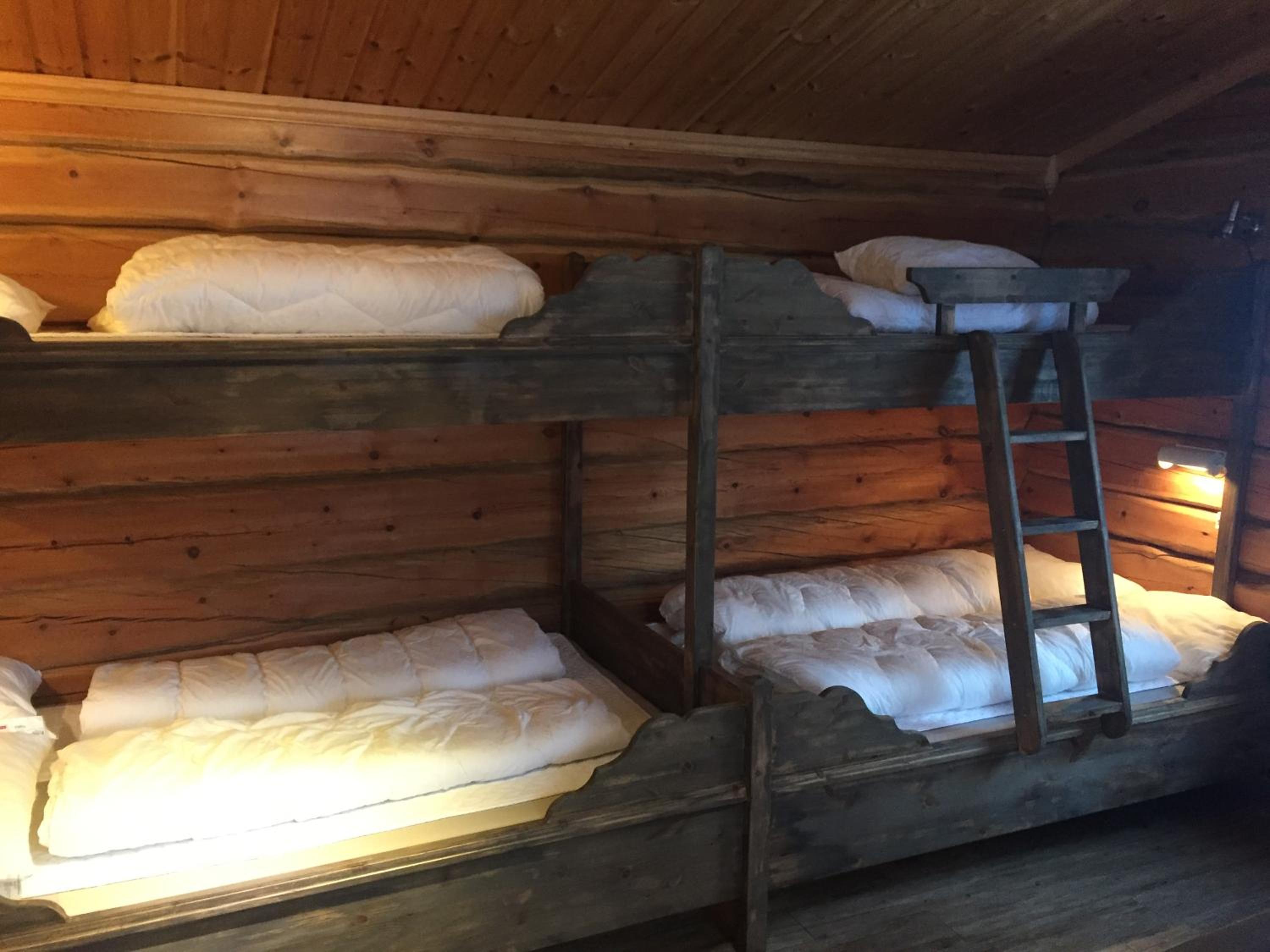 Cottage with Shared Bathroom