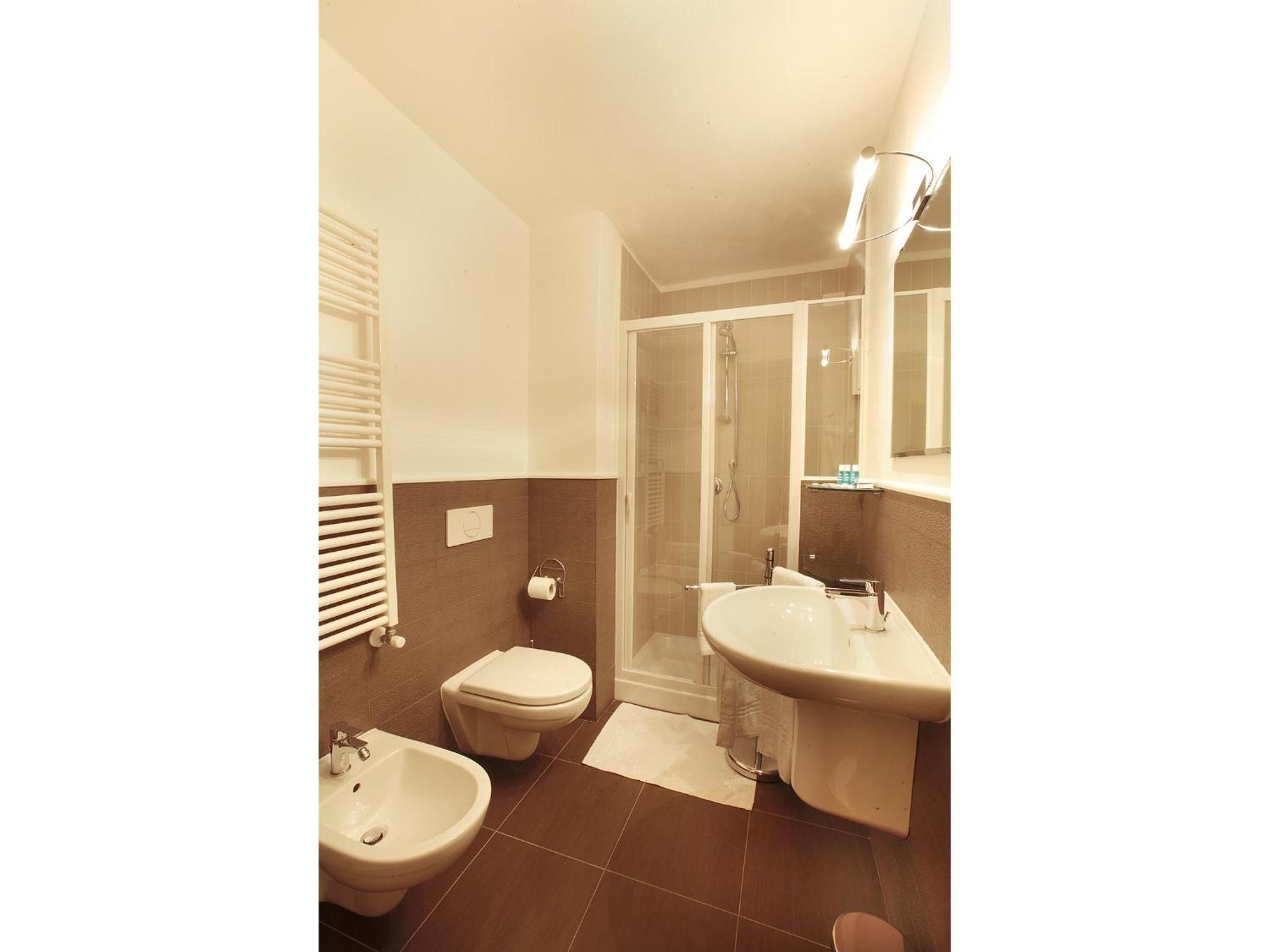 Double or Twin Room photo 3