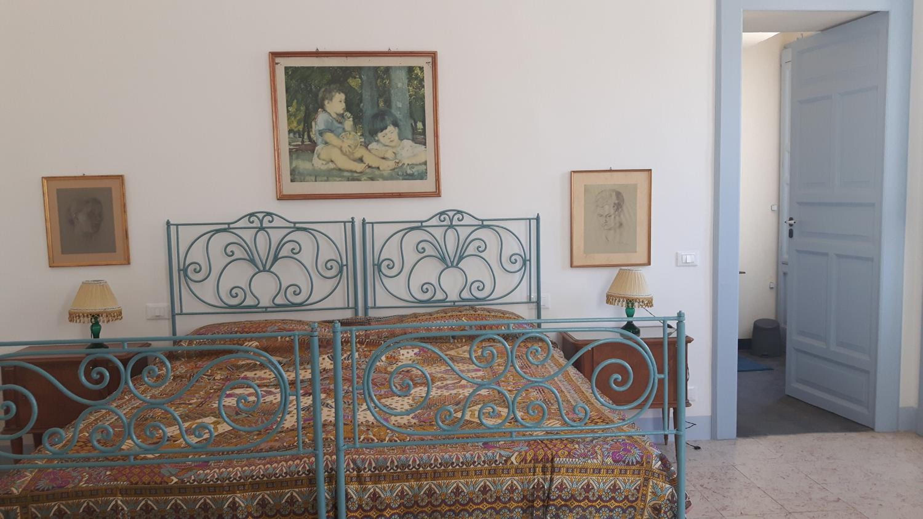 Double or Twin Room with Private Bathroom - Photo 1
