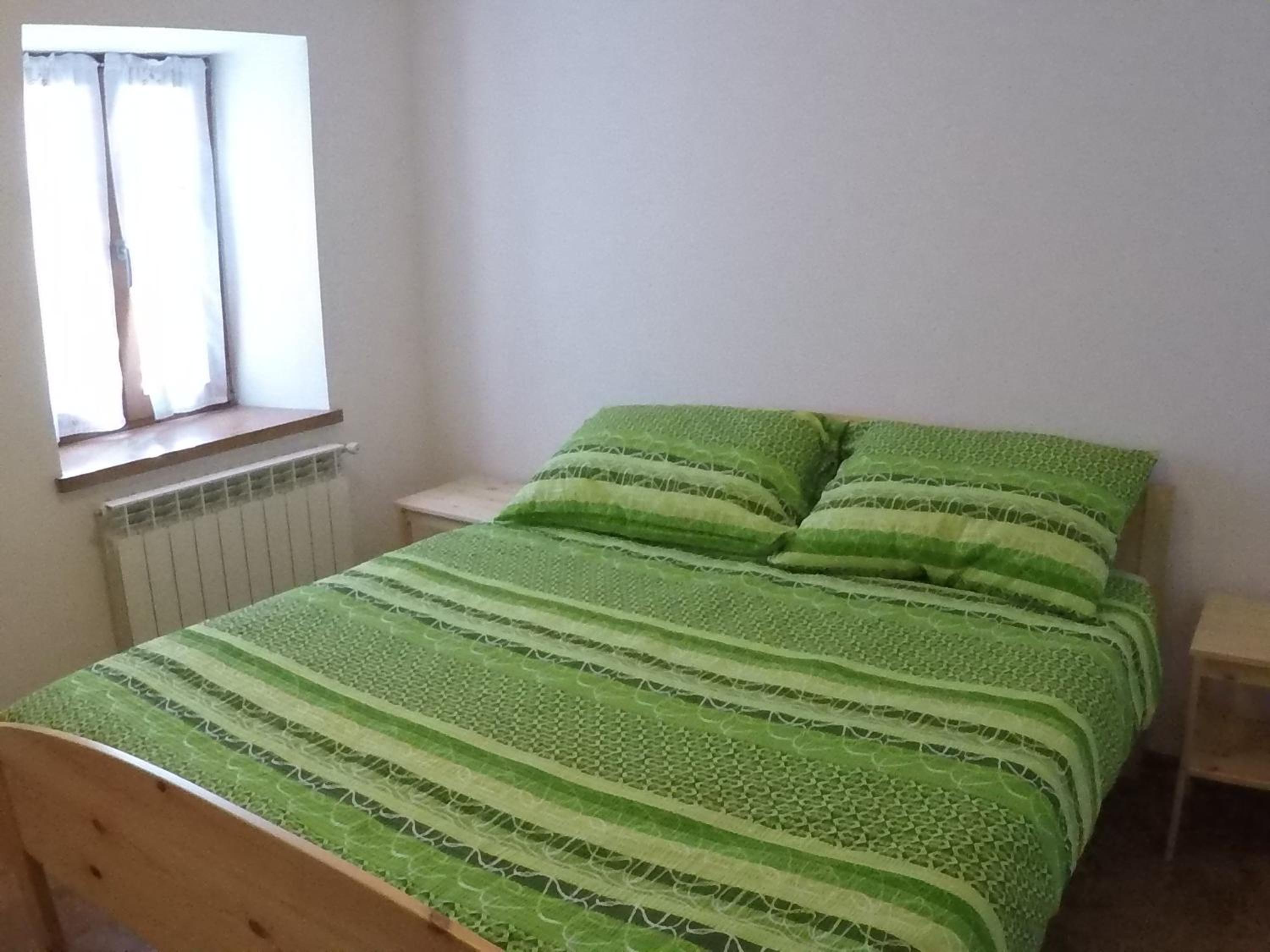 Two-Bedroom House - Photo 29