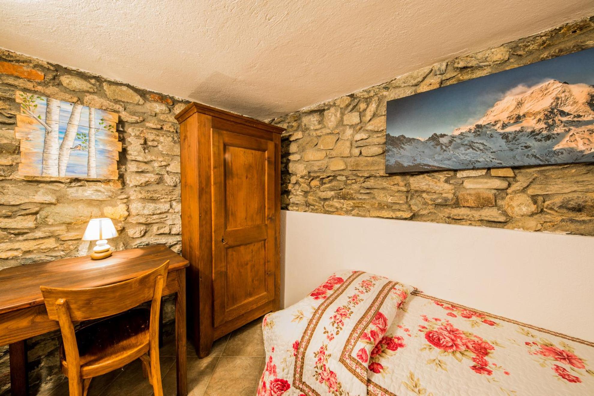 Single Room photo 1