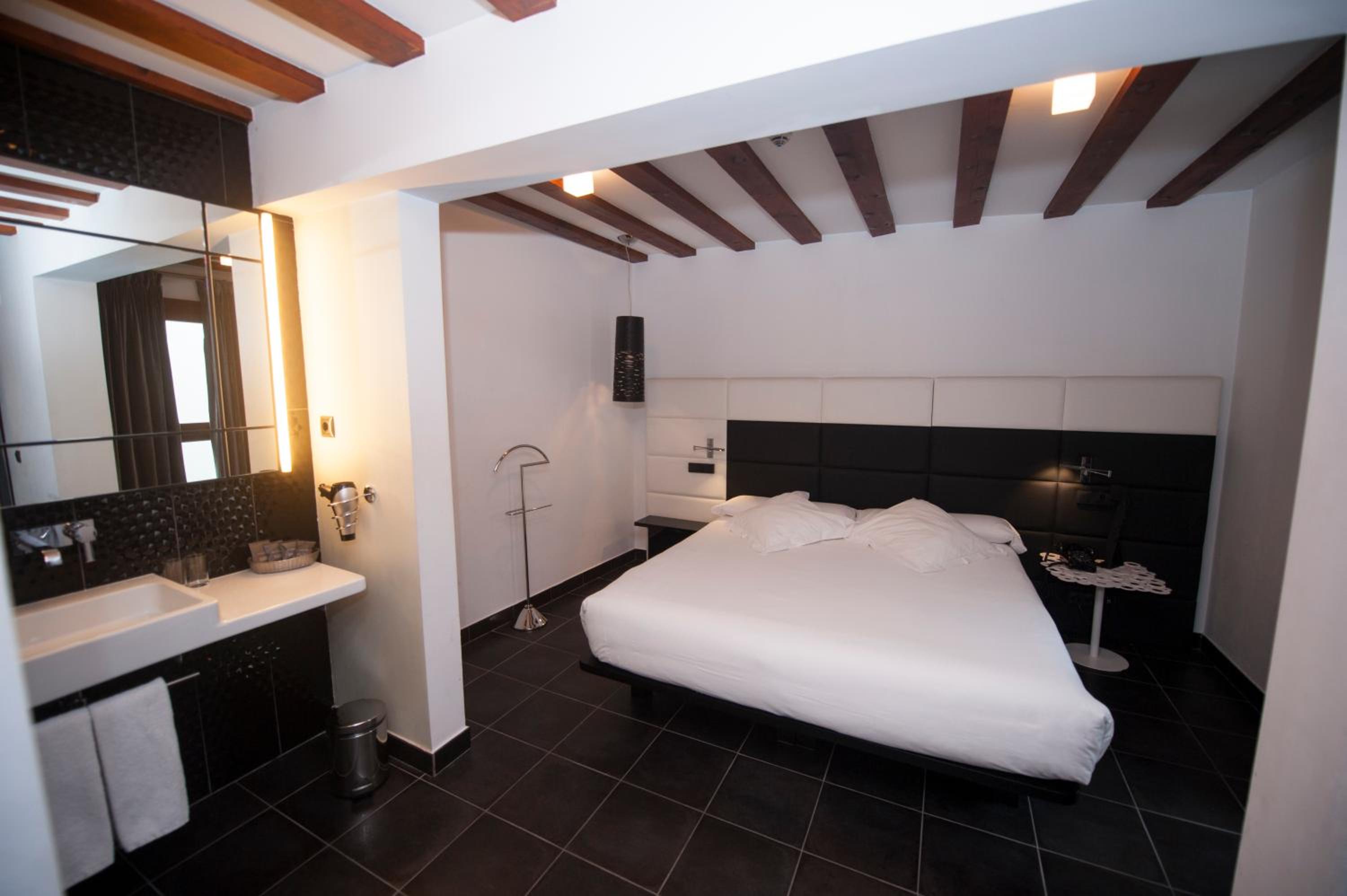 Junior Suite - Photo 8