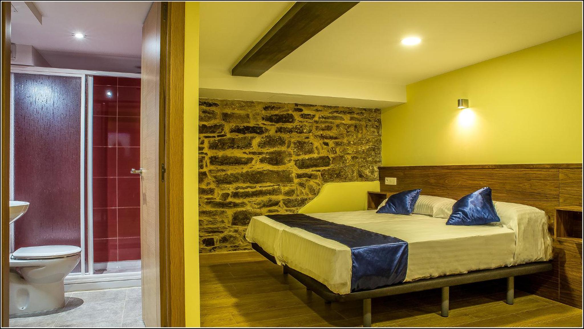 Habitación Cuádruple con Baño Privado