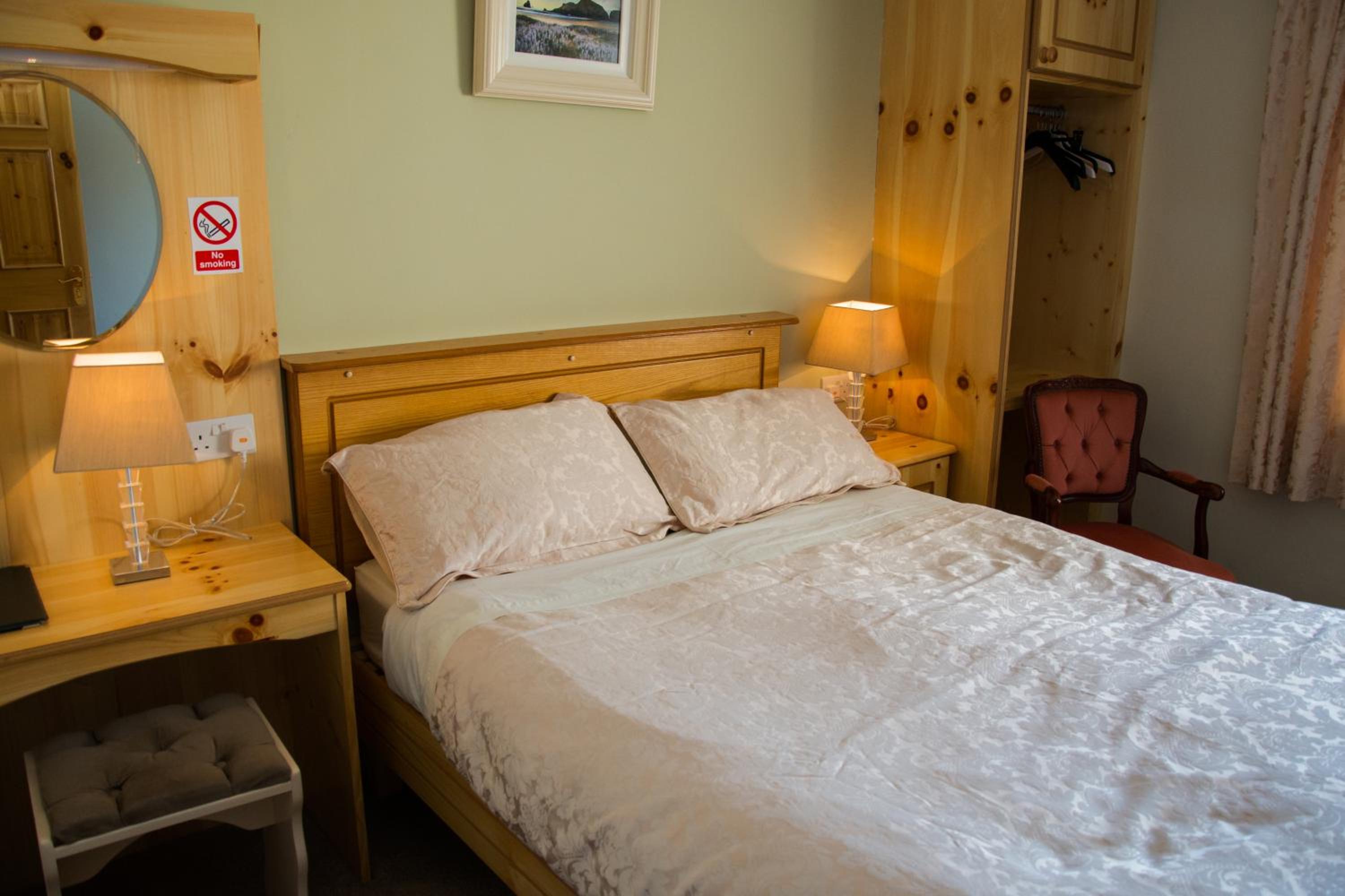 Small Double Room photo 3