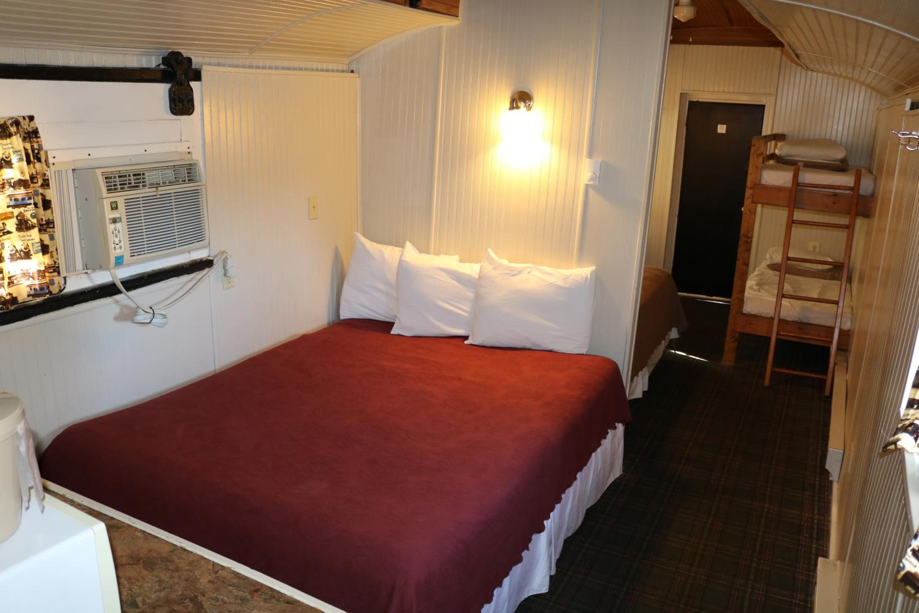 Baggage Car - Photo 4
