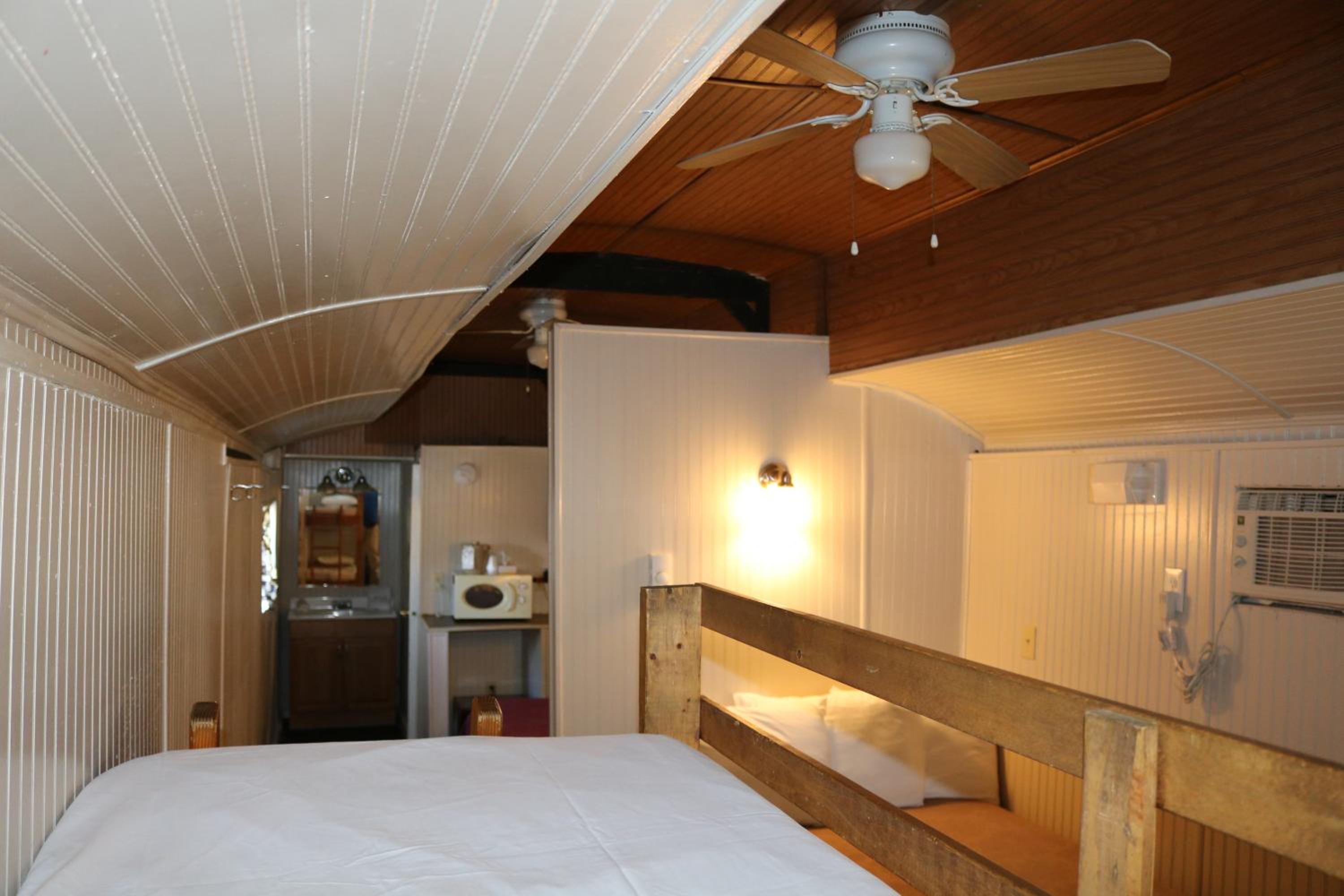 Baggage Car - Photo 6