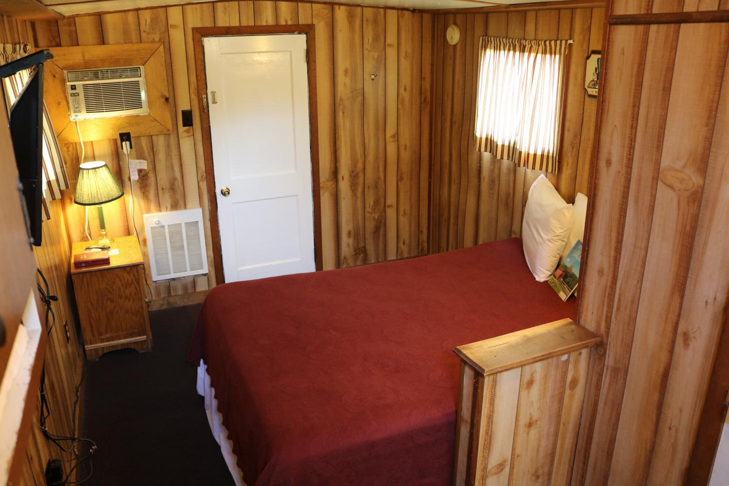 Double Double Caboose - Photo 4