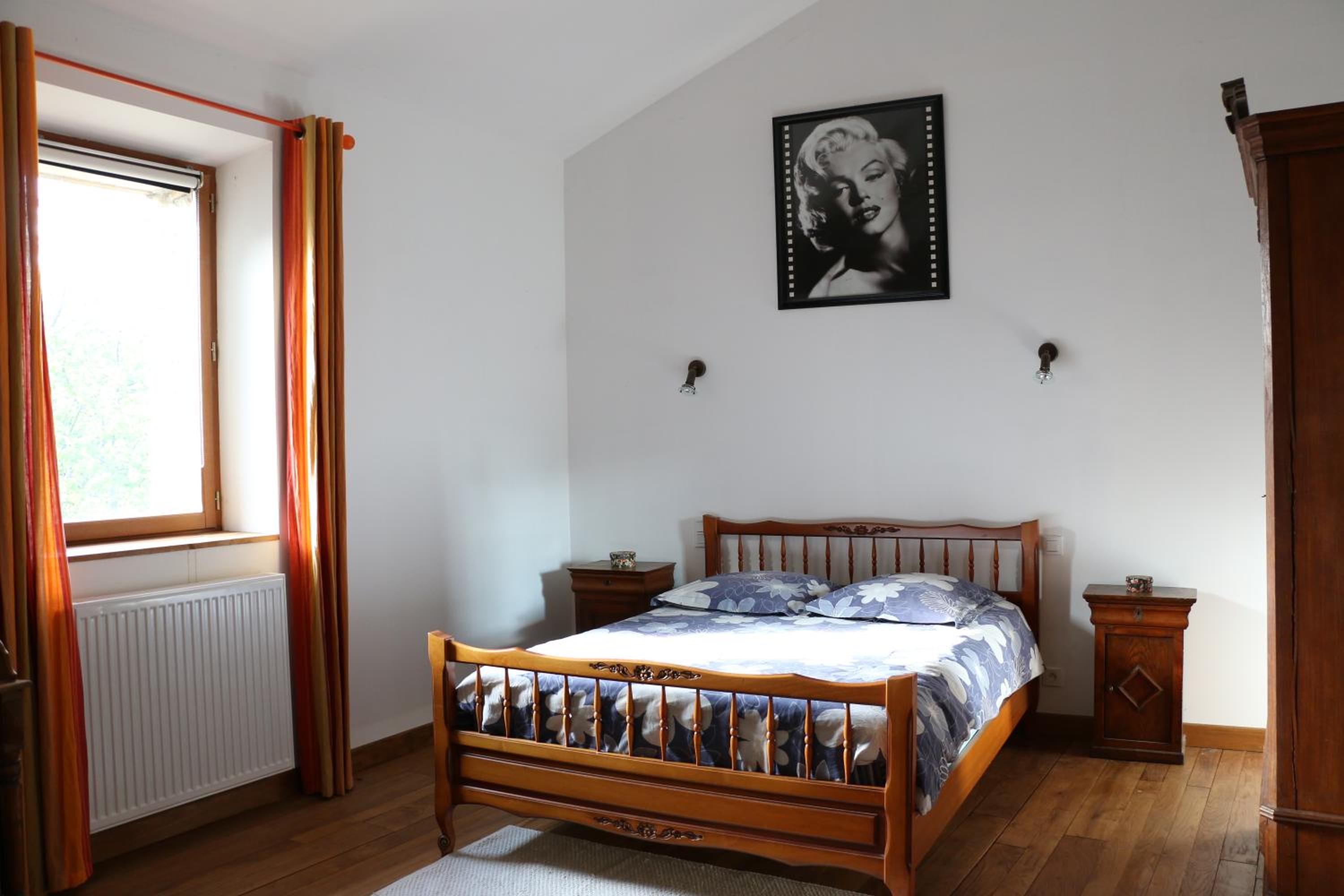Deluxe Double Room with Shower - Photo 1