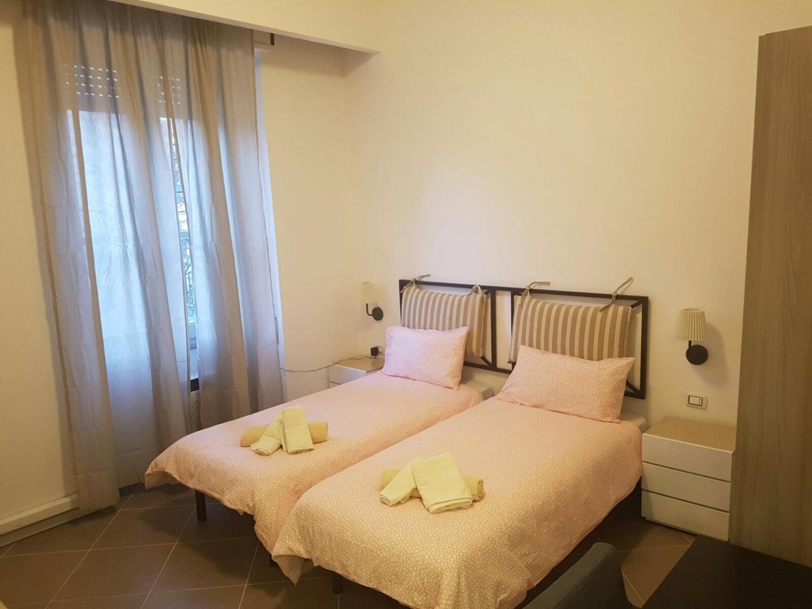Double or Twin Room - Photo 6