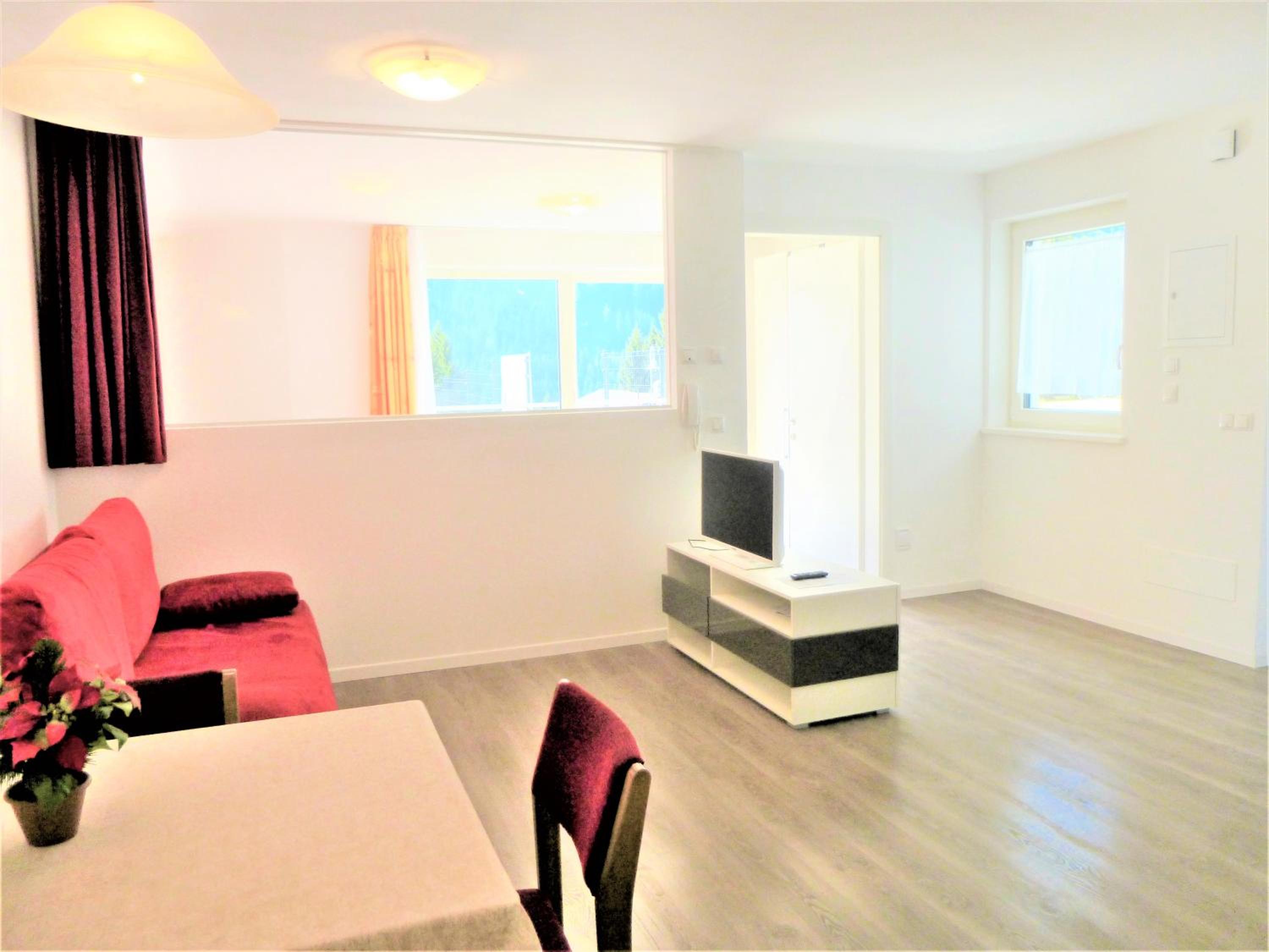 One-Bedroom Apartment with Balcony