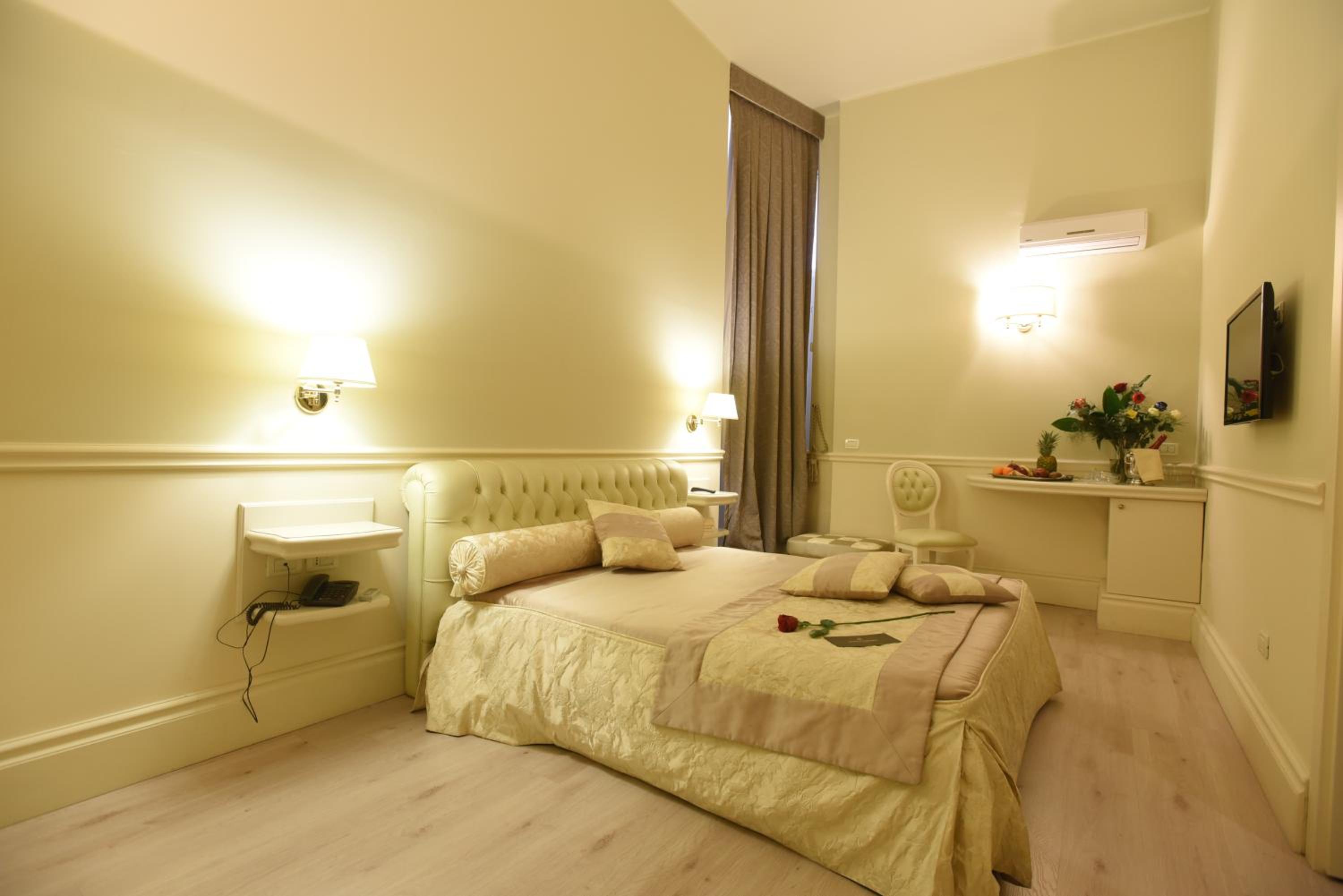 Economy Double Room photo 3