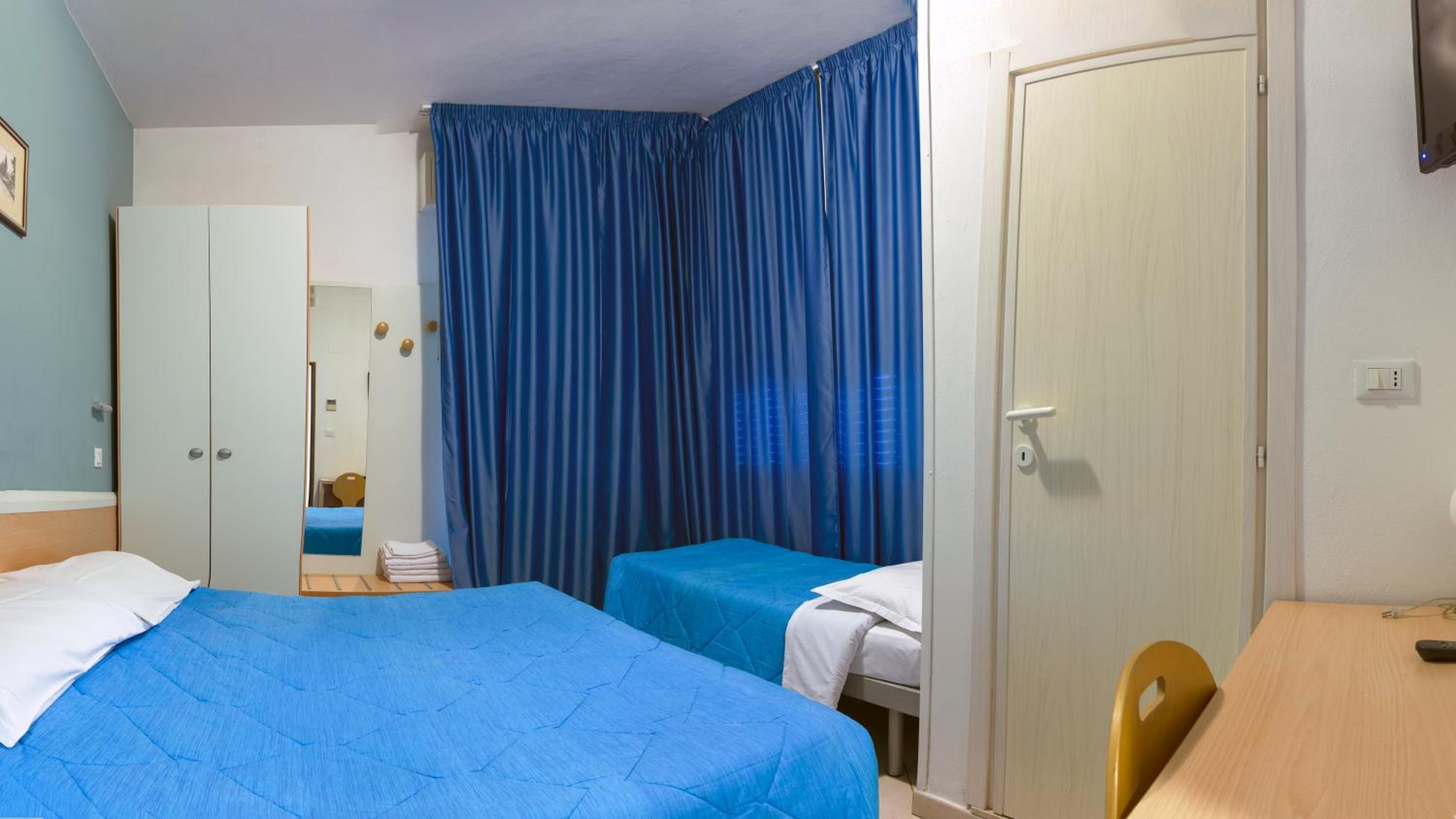 Triple Room - Photo 2