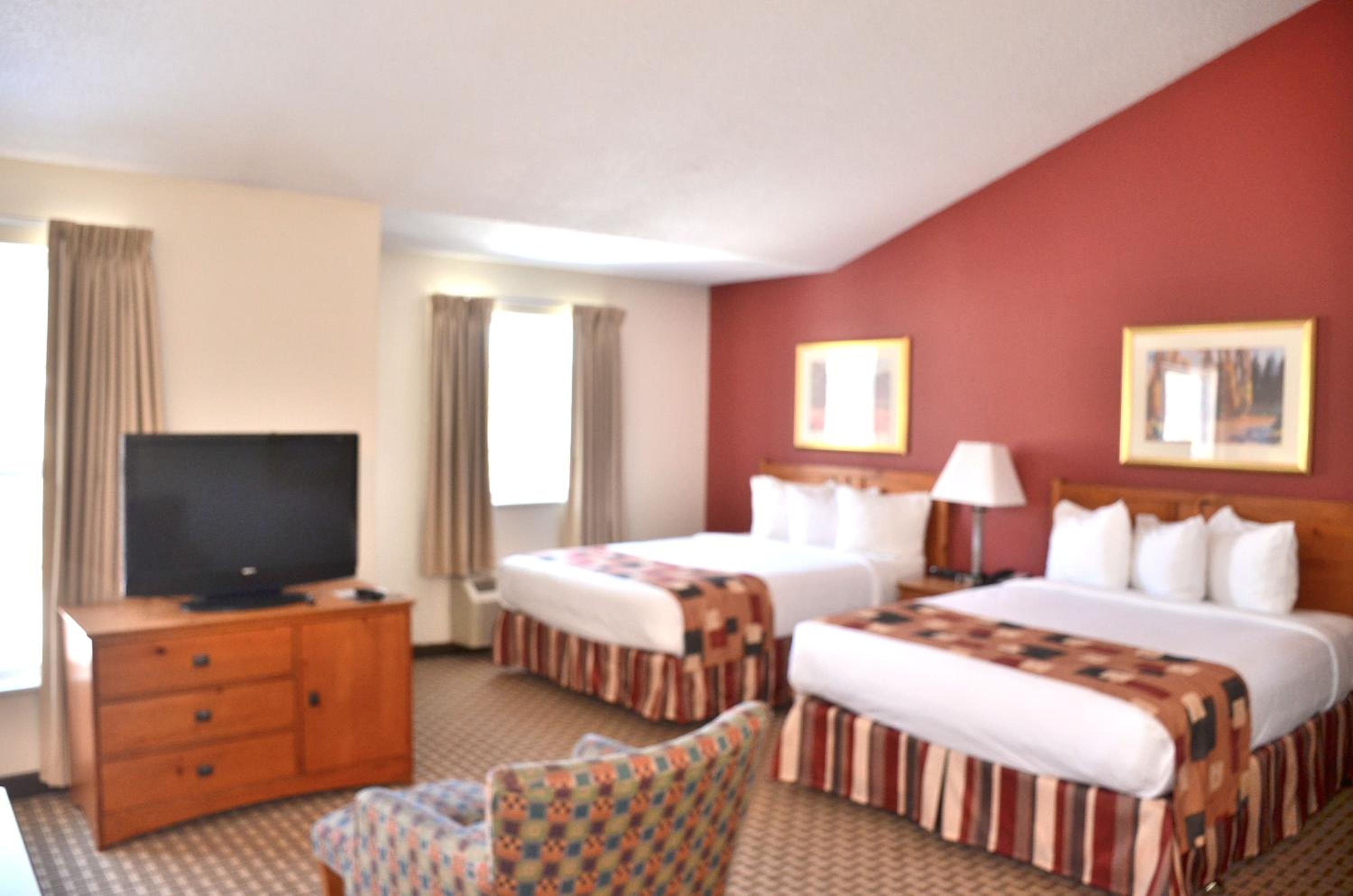 Queen Suite with Two Queen Beds - Photo 1