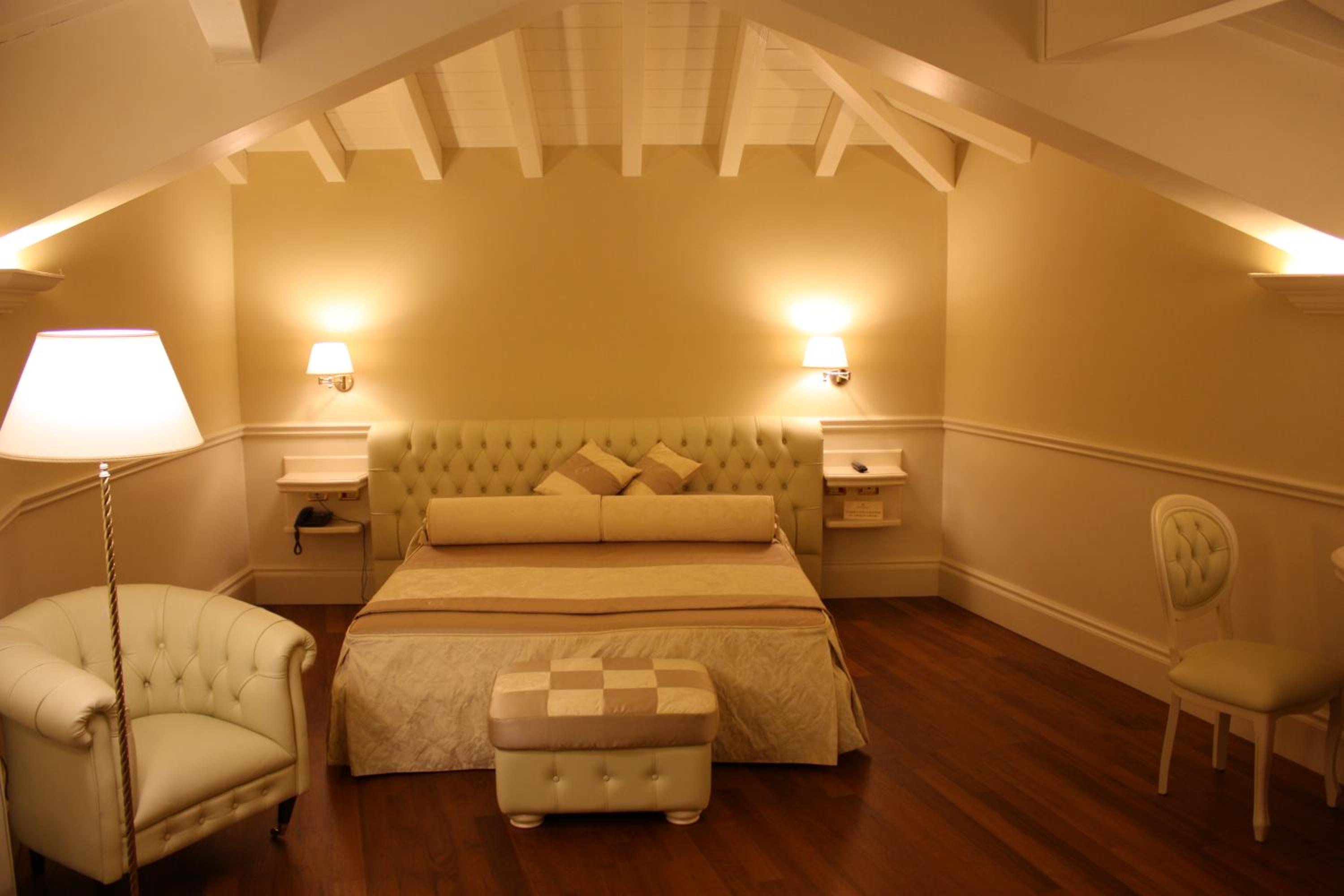 Classic Double or Twin Room
