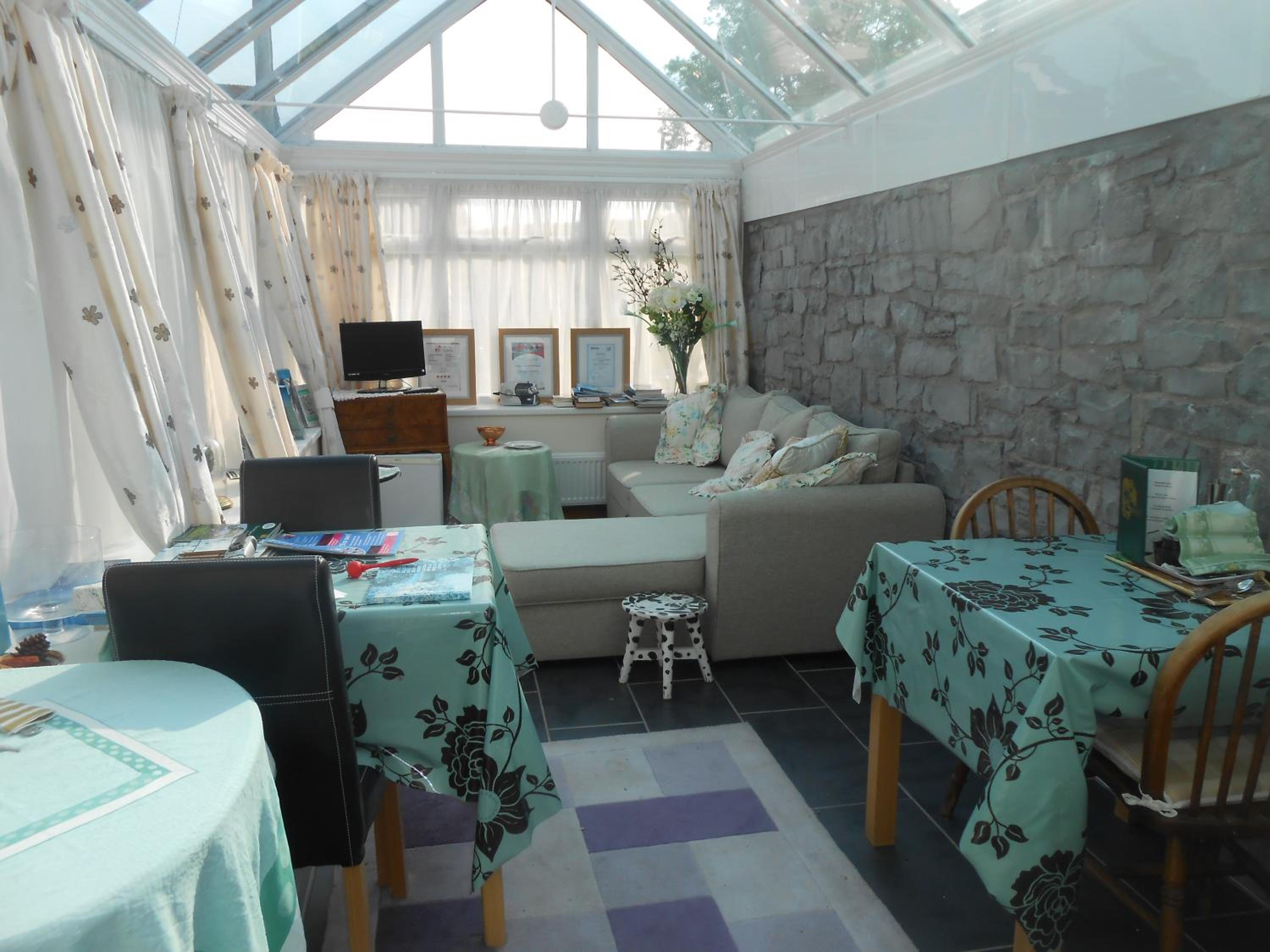 Superior Double or Twin Room with Garden View photo 3