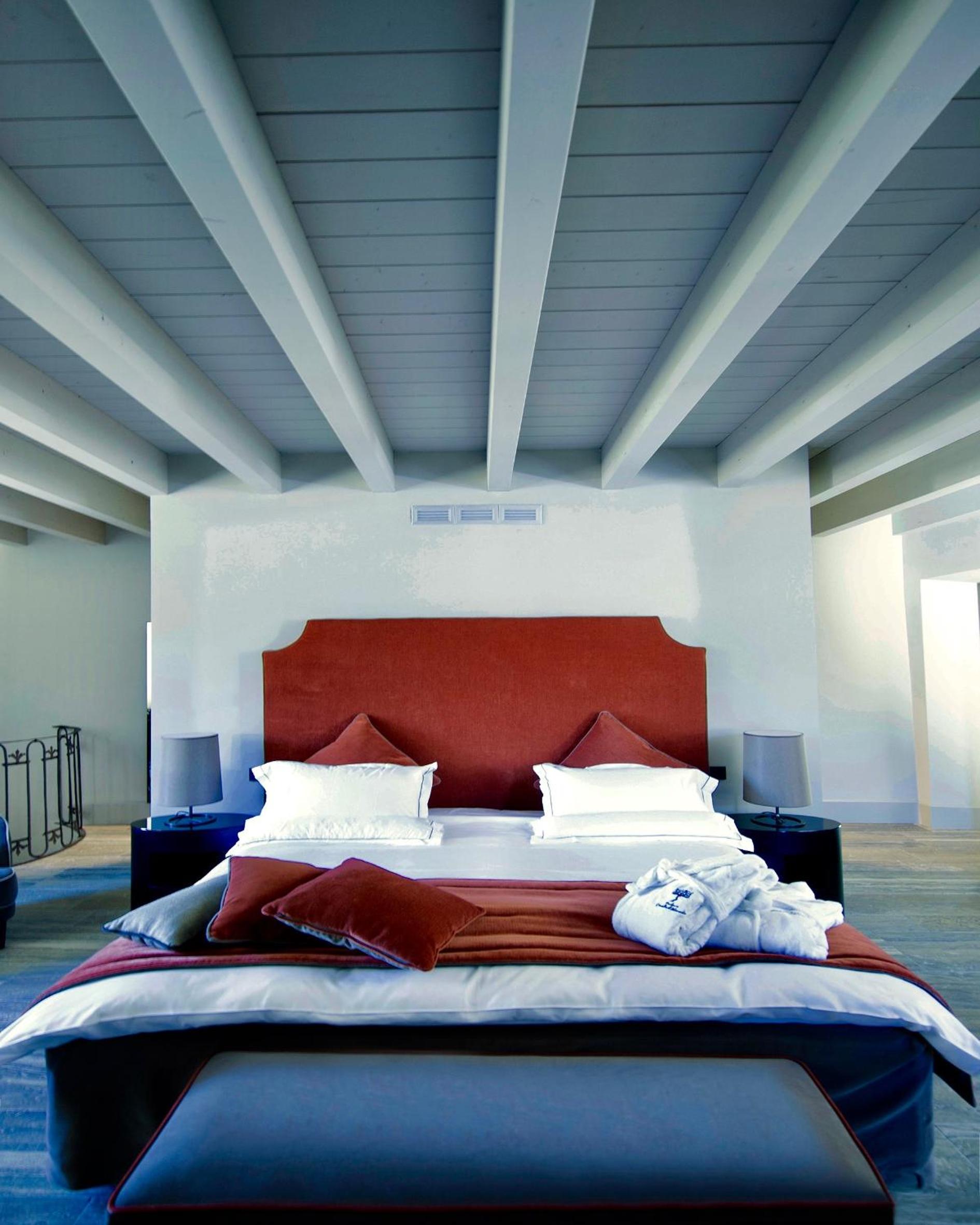 Standard King Room photo 1