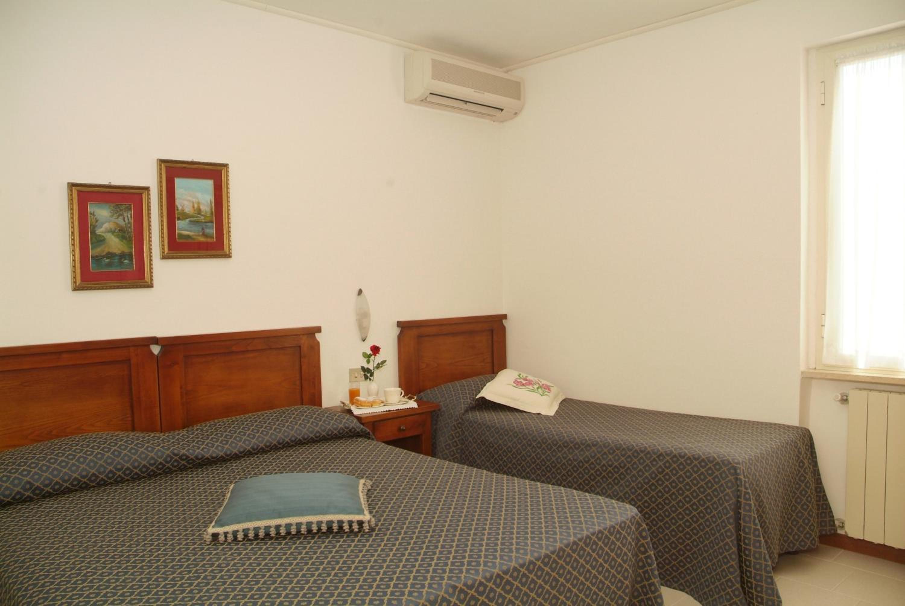 One-Bedroom Apartment (3 Adults) photo 1