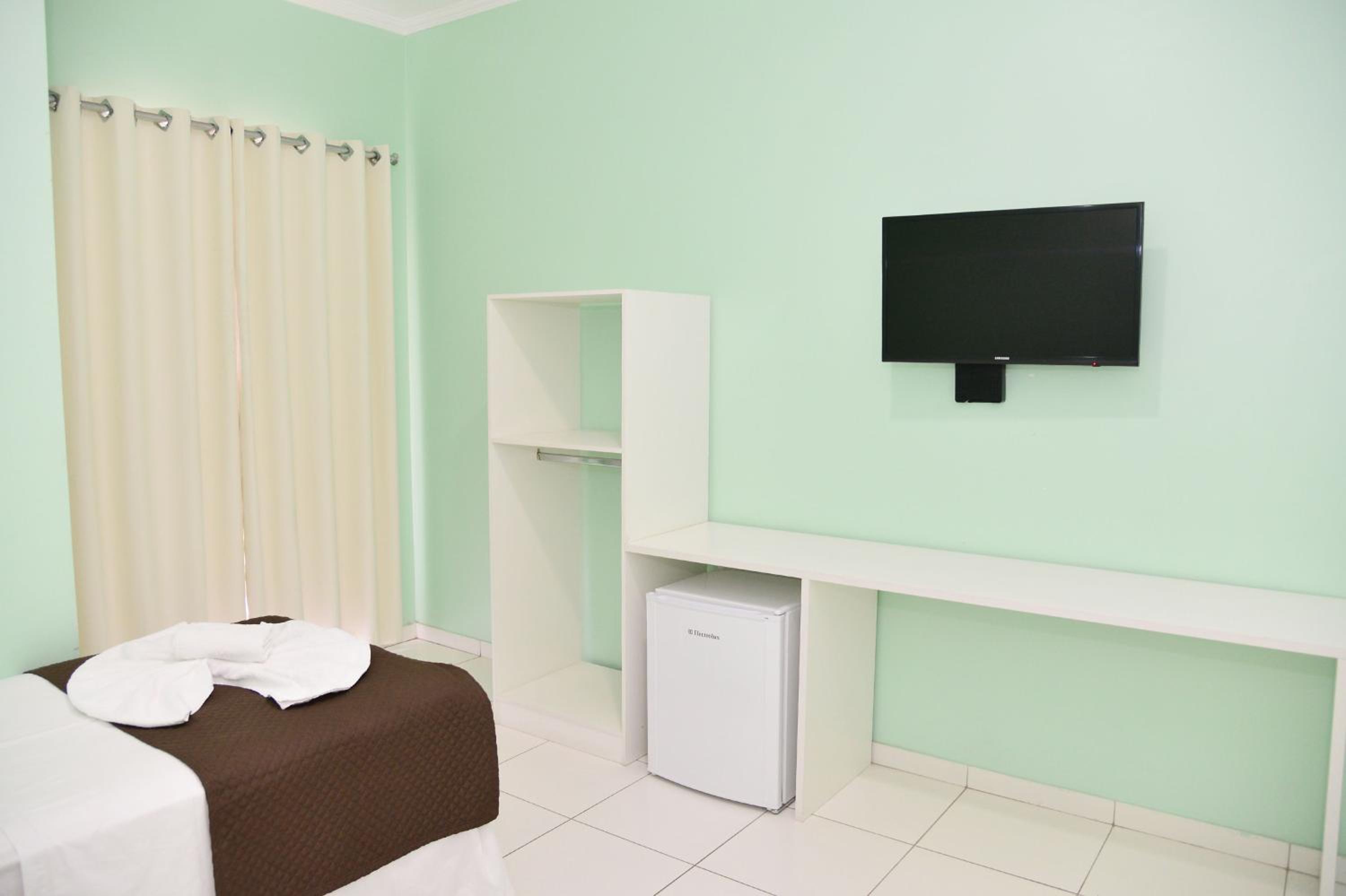 Standard Twin Room photo 3